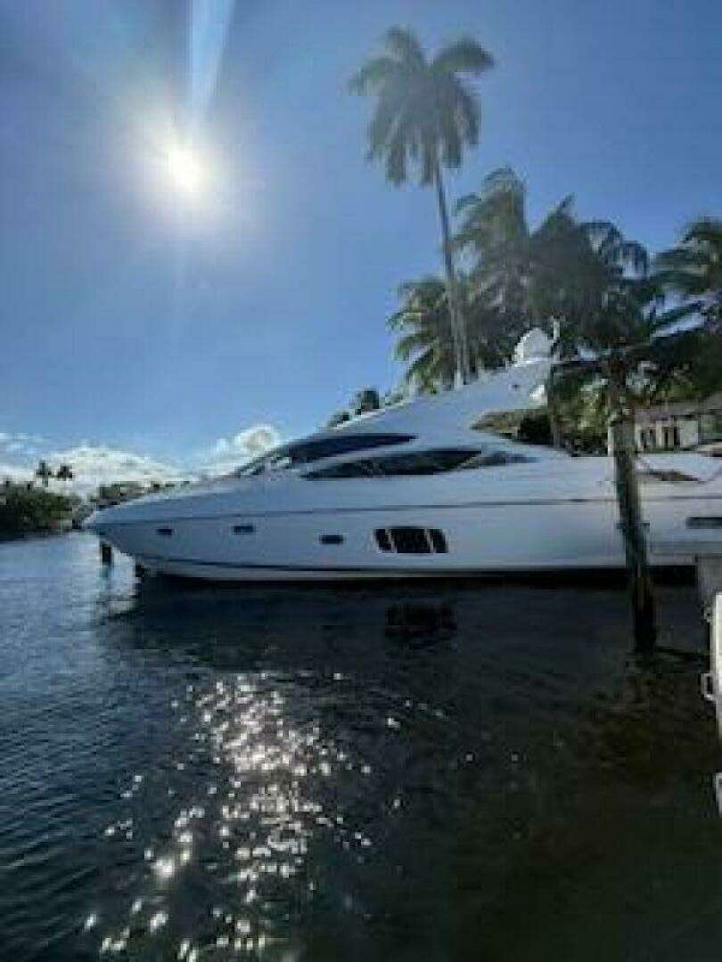 2012 Sunseeker Predator Sport Yacht 74 - Image 16