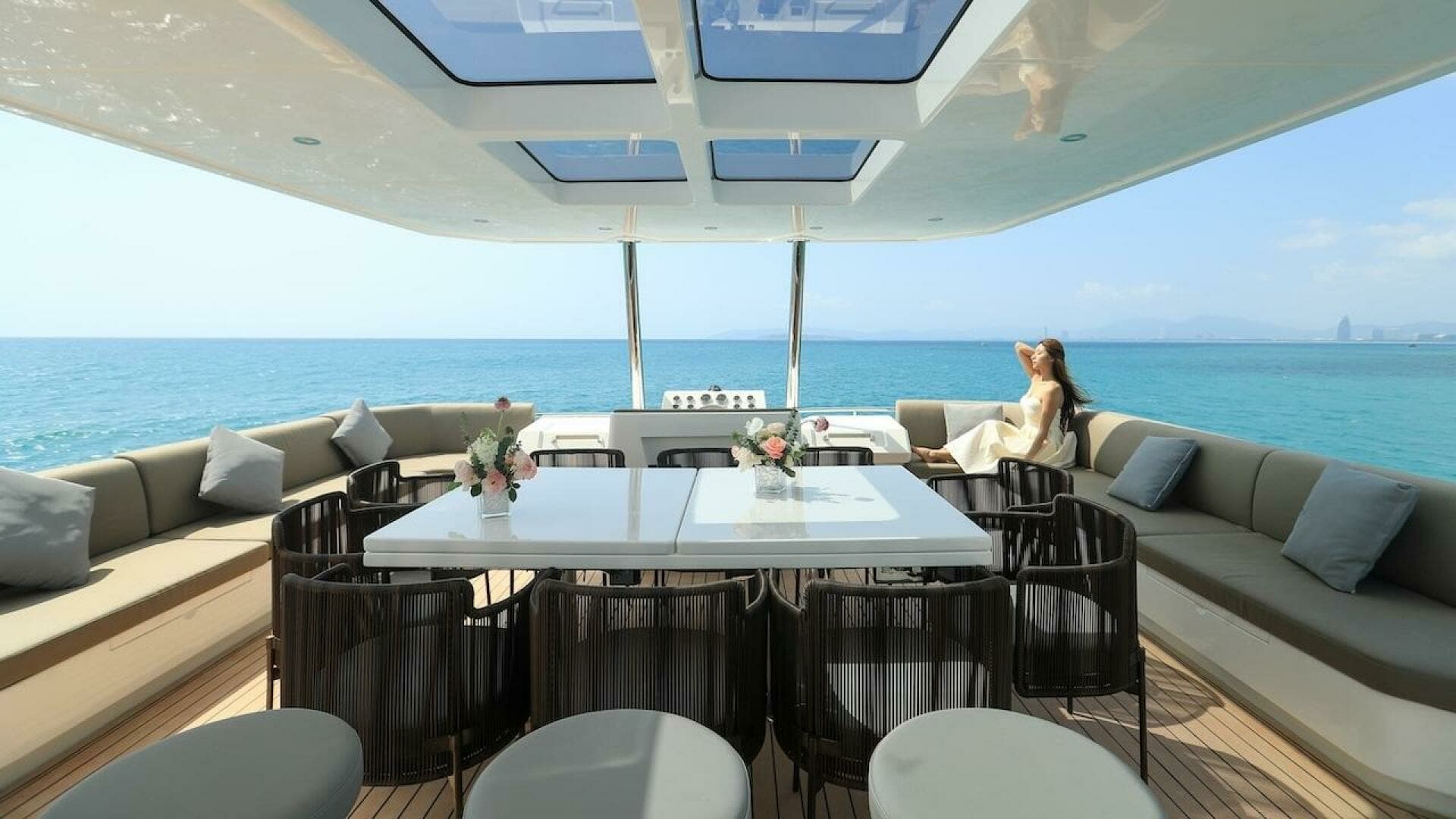 2026 Diamond Yachts EF56 Power Catamaran - Image 11