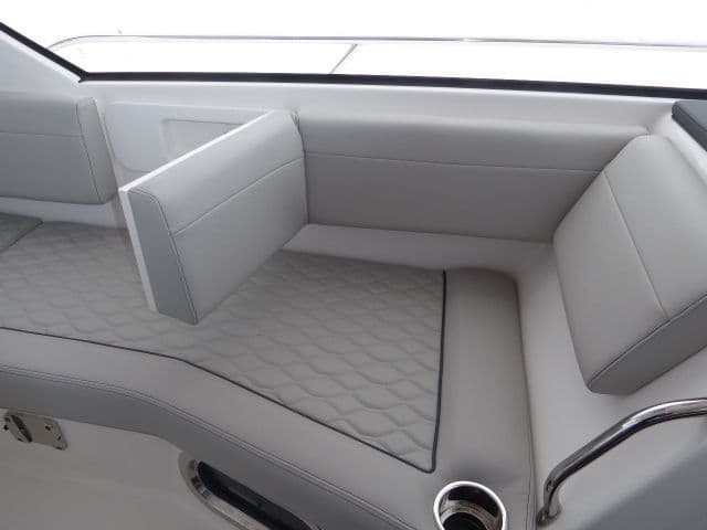 2026 PURSUIT 325 OS - Image 24