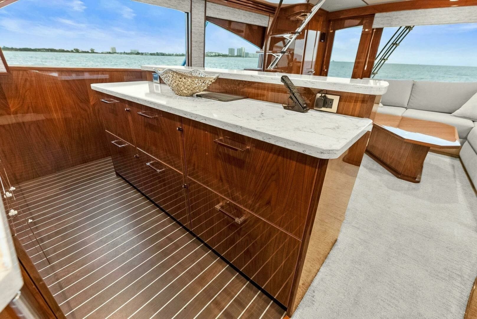 2022 Viking 68 Enclosed Bridge - Image 16