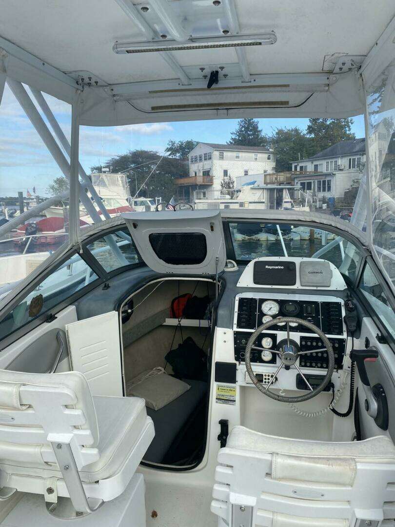 1999 Bayliner 2052 Trophy - Image 14