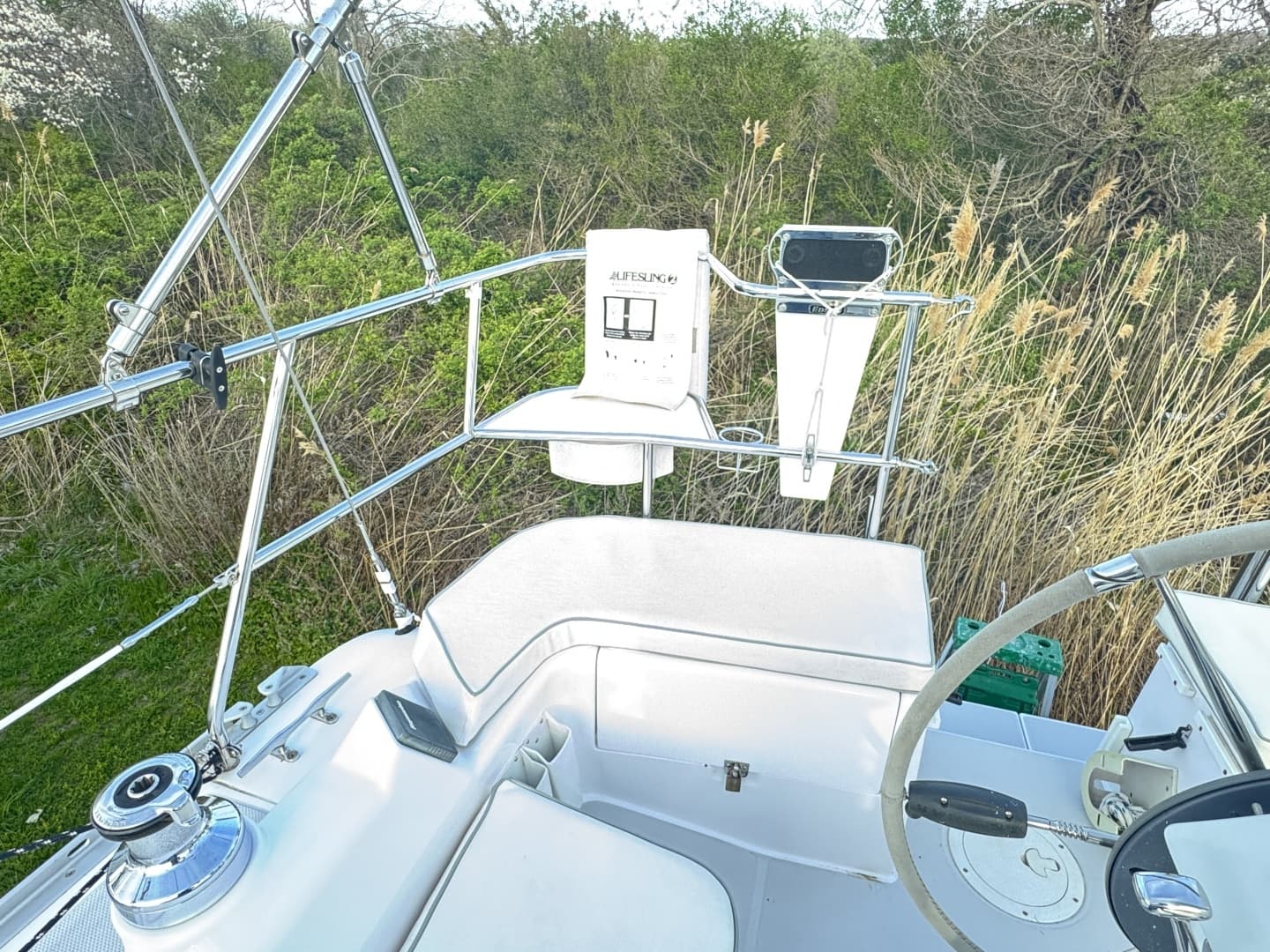 2019 Catalina 315 - Image 13