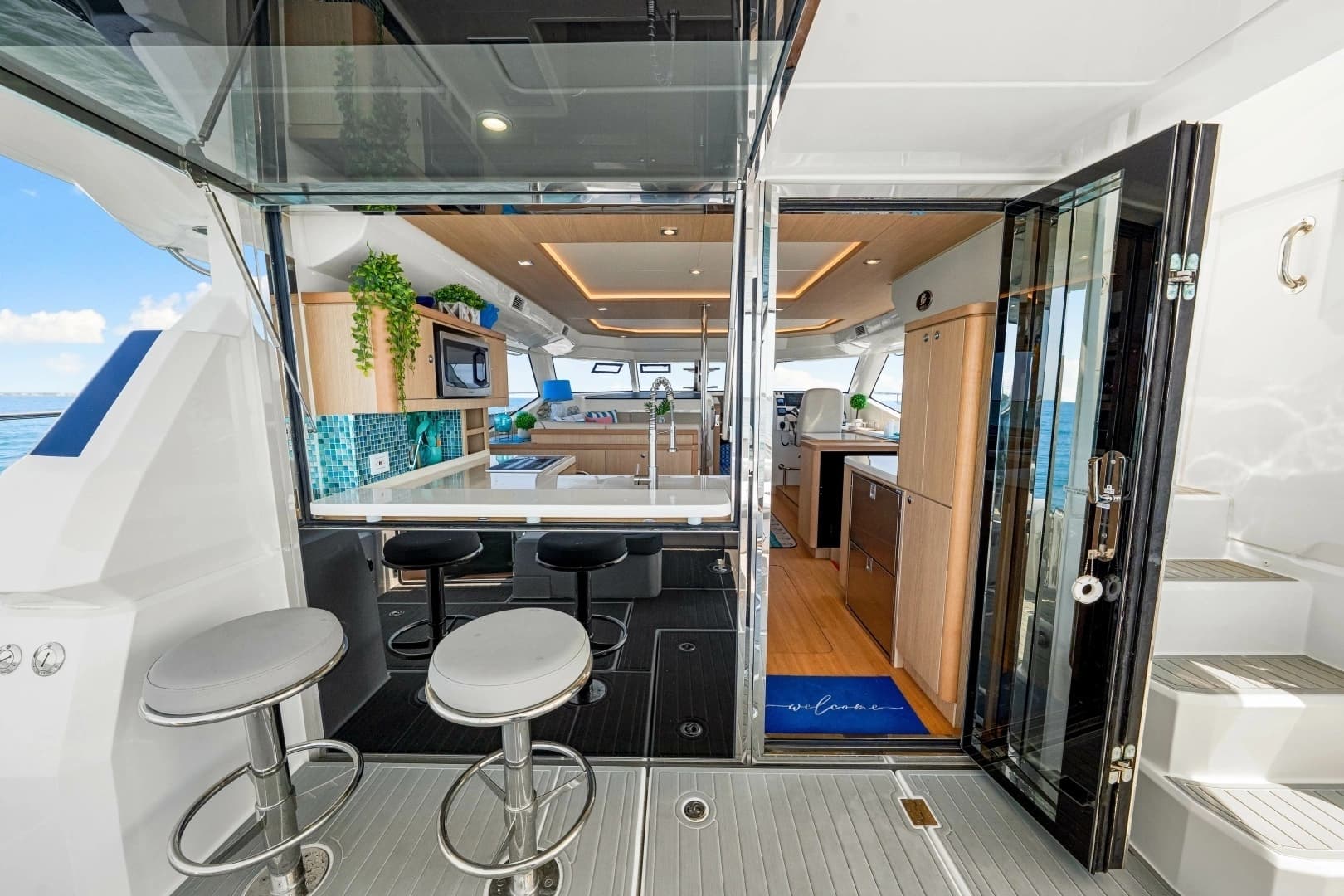 2021 Aquila 44 Yacht - Image 9