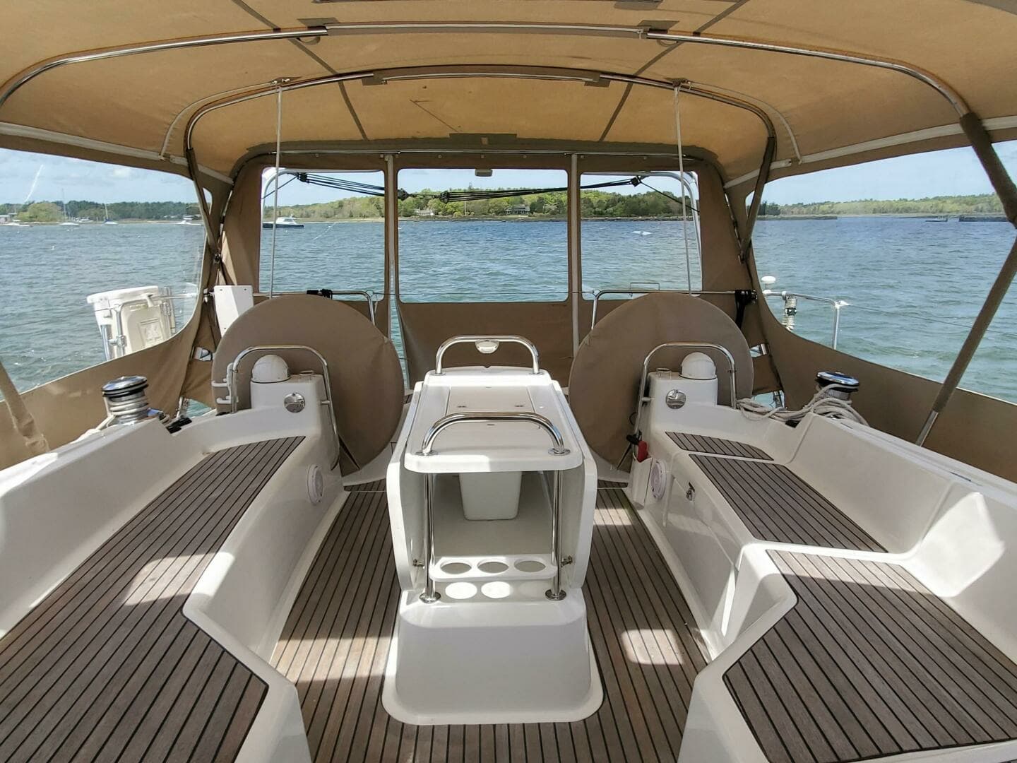 2012 Jeanneau 53 - Image 10
