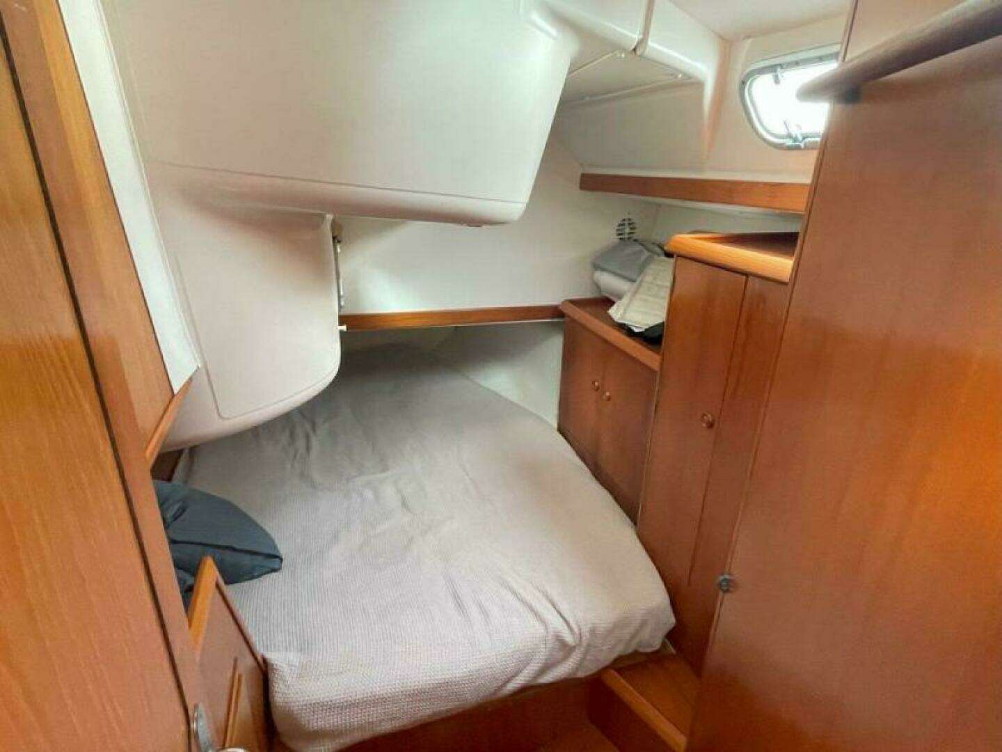 1998 Jeanneau 45.2 - Image 53