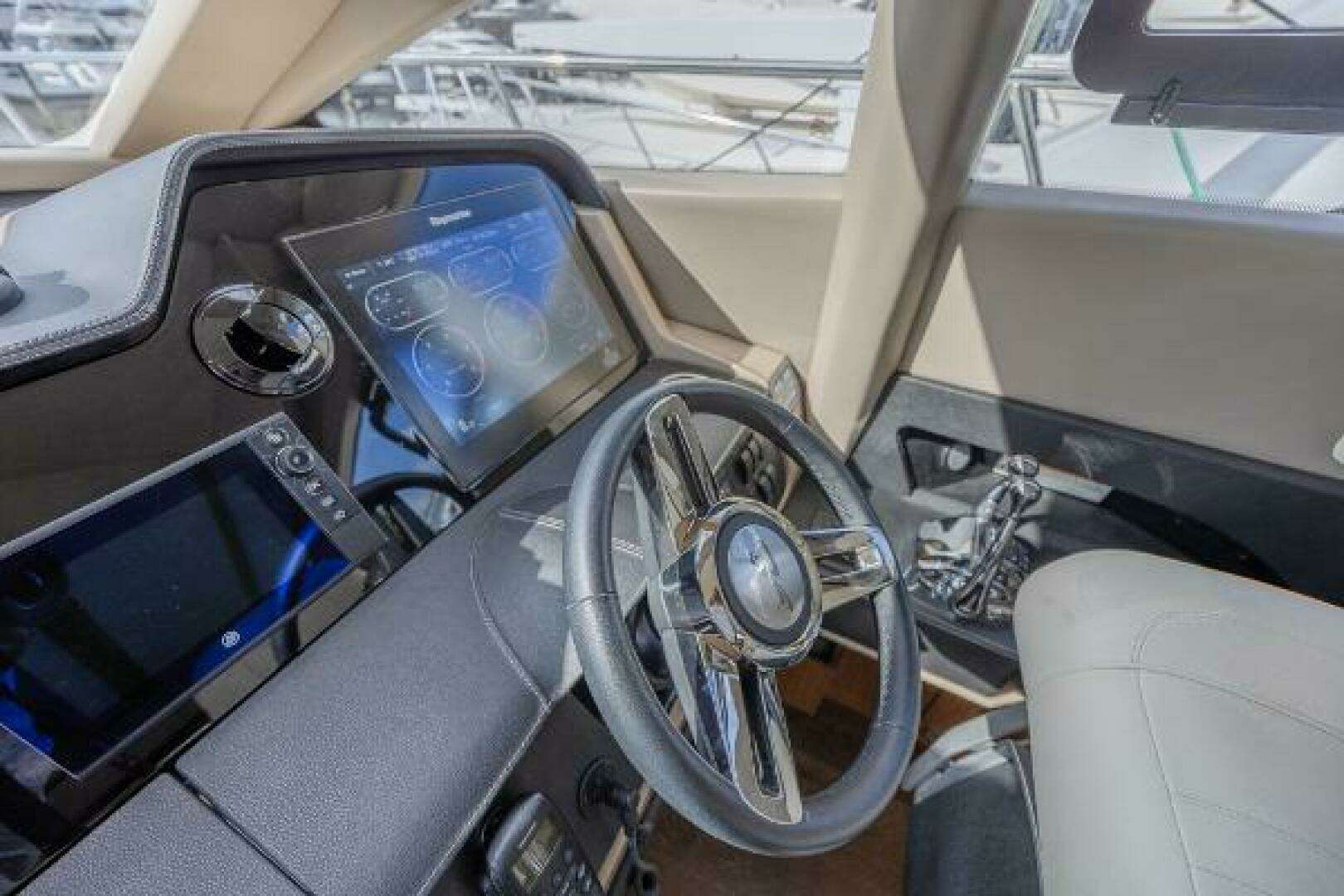 2018 Sea Ray L590 Fly - Image 16