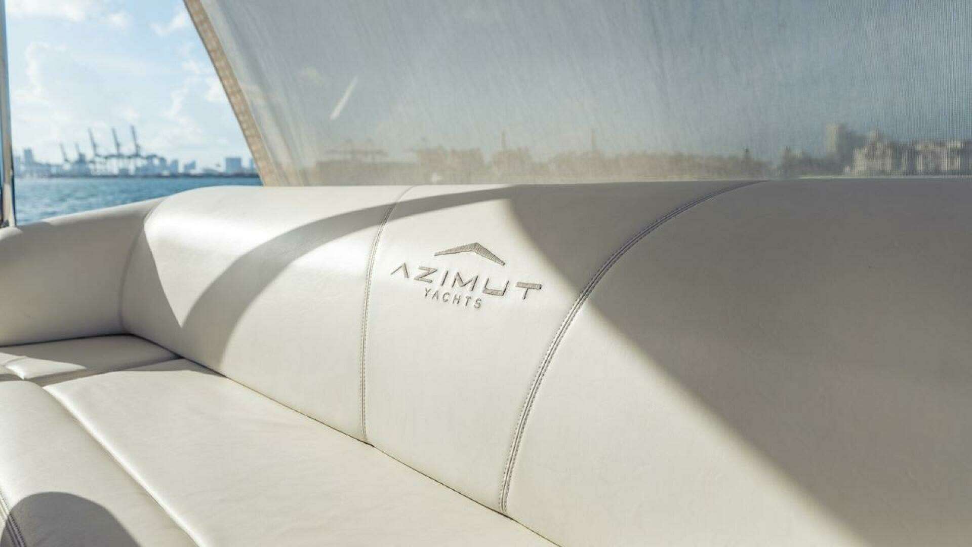 2012 Azimut Evolution - Image 26