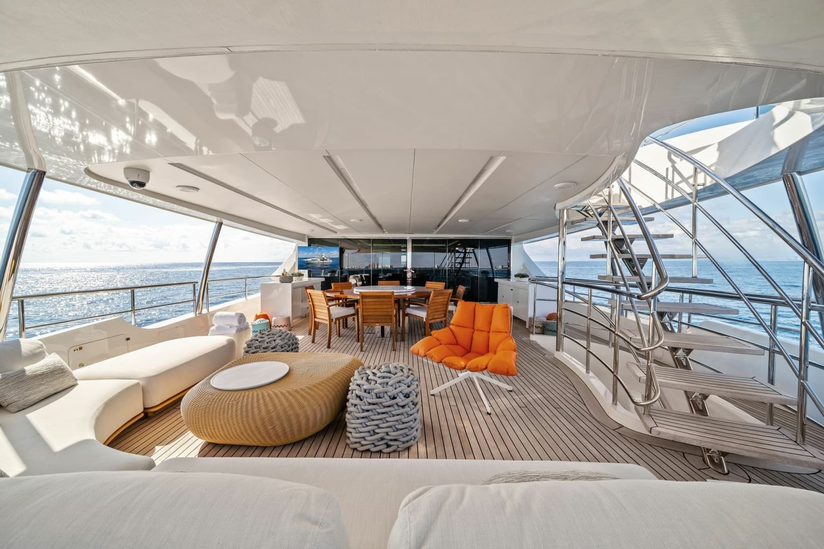 2012 Benetti Classic Supreme 132 - Image 10