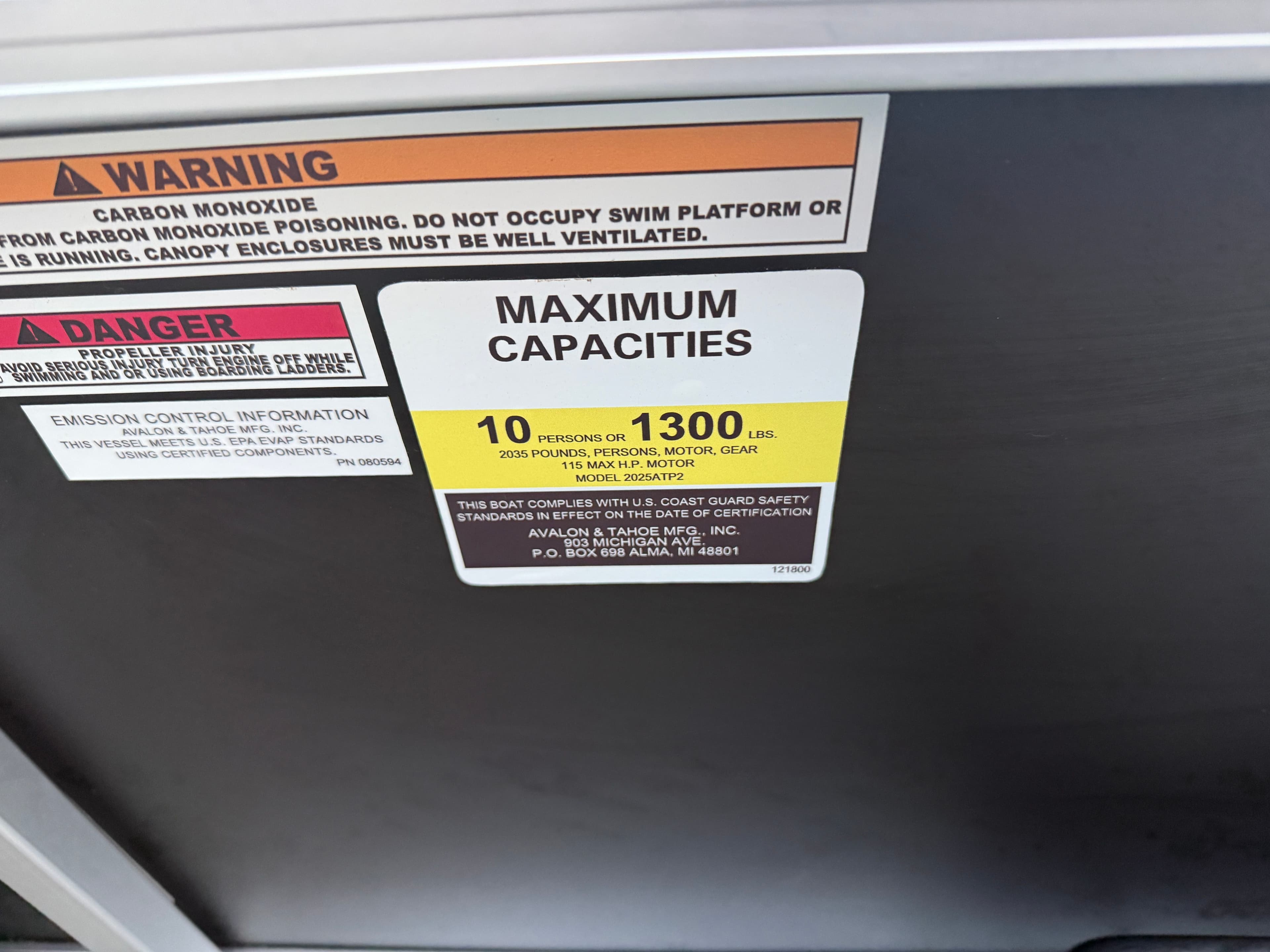 2026 Tahoe Sport VRB 2180 Swingback & 4-Stroke $31995 - 17