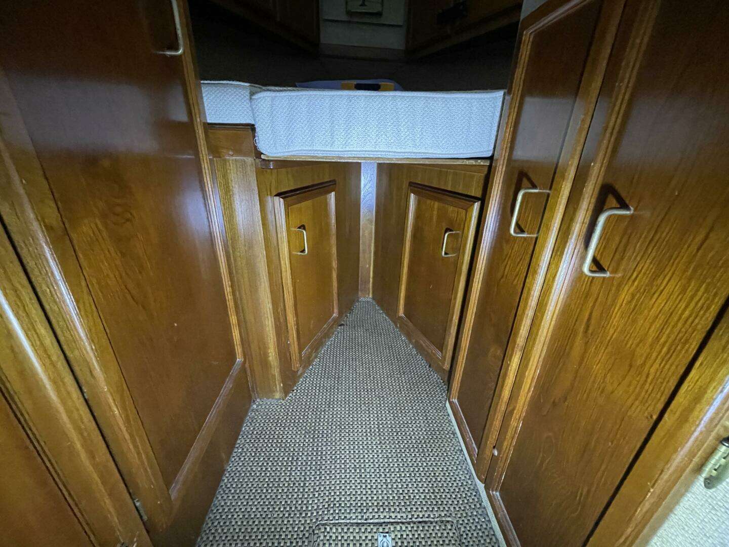 1986 Egg Harbor 40 Motor Yacht - Image 42
