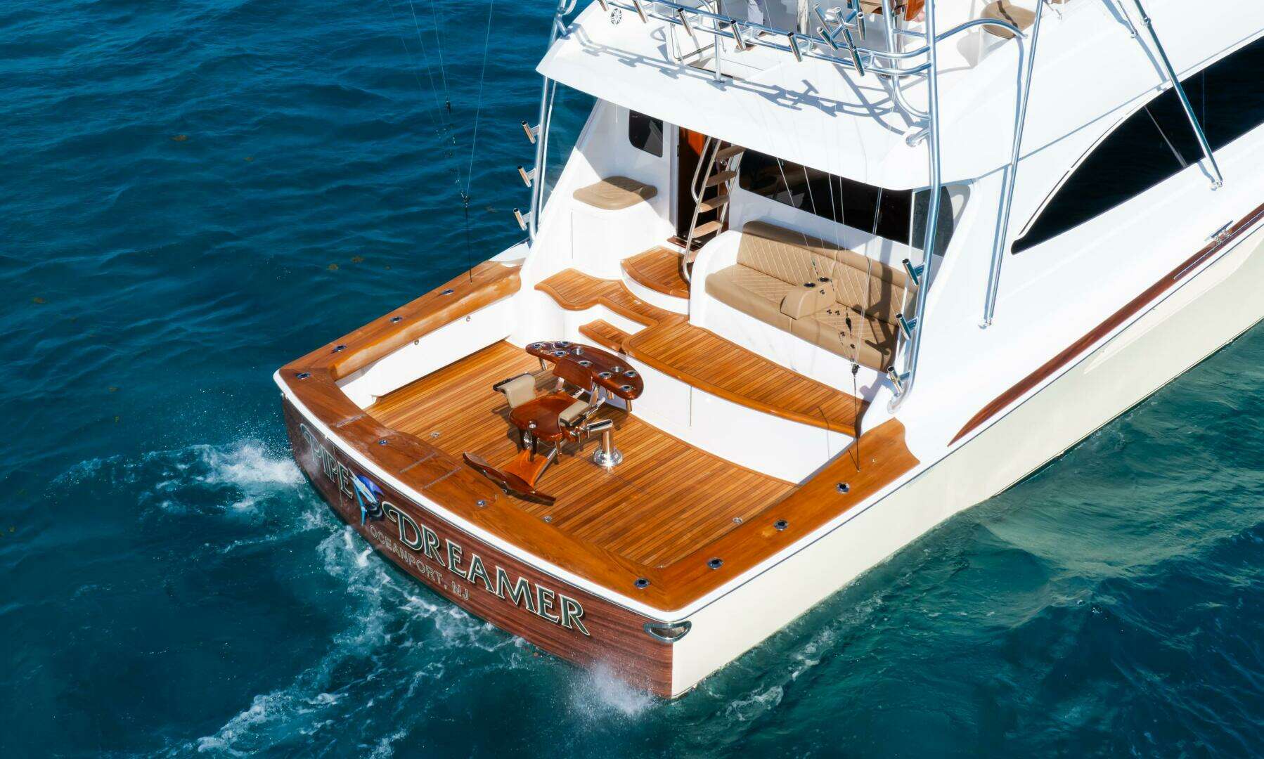 2015 Viking 70 Convertible - Image 25