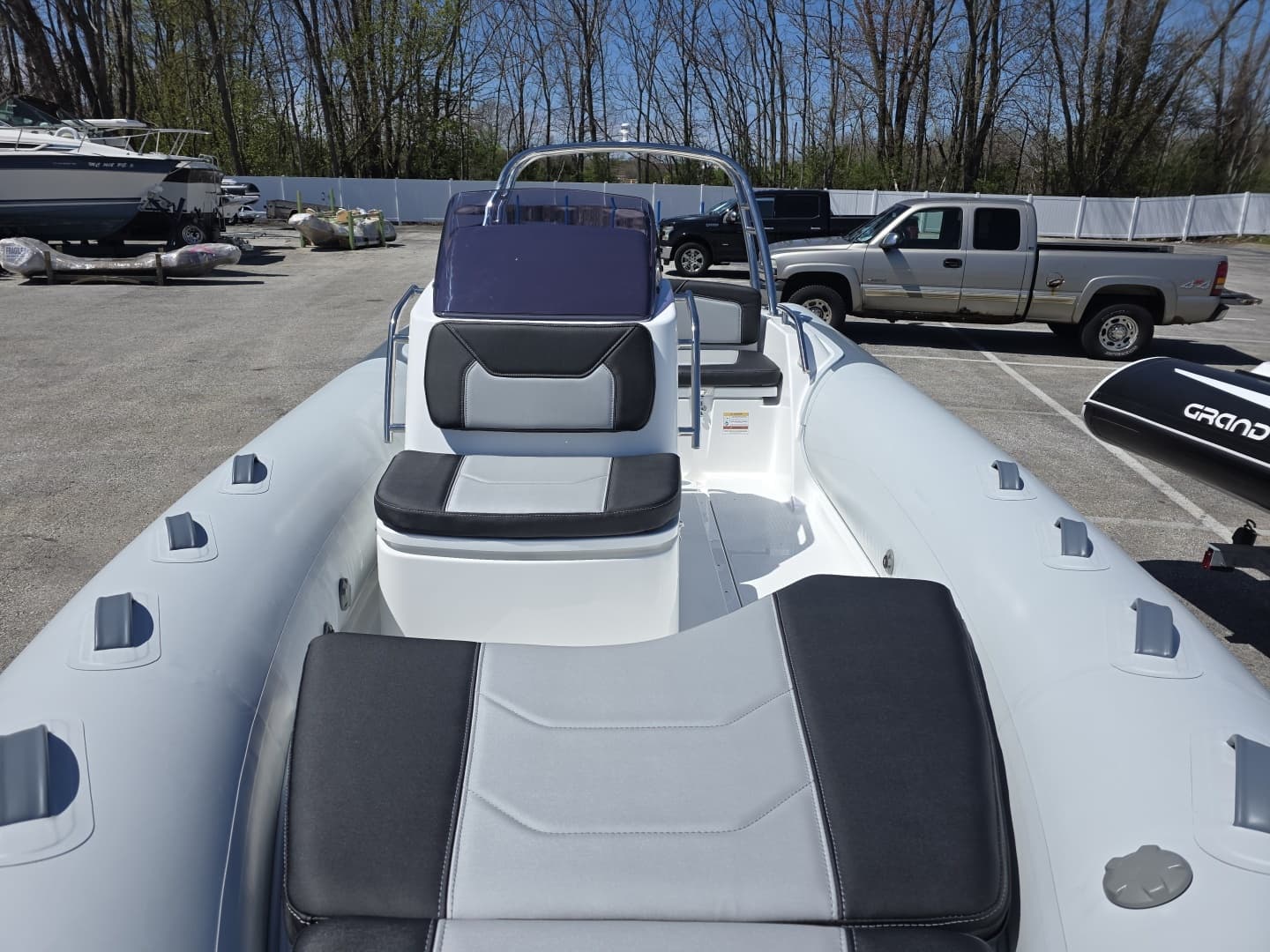 2027 Grand Inflatables G500 - Image 5