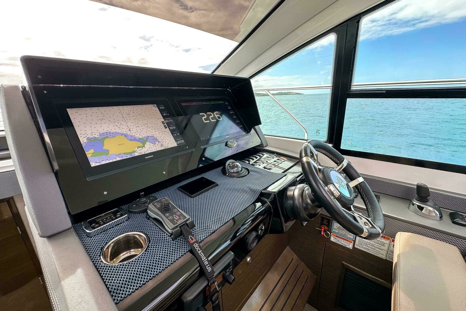2019 Cruisers Yachts 50 Cantius - Image 34