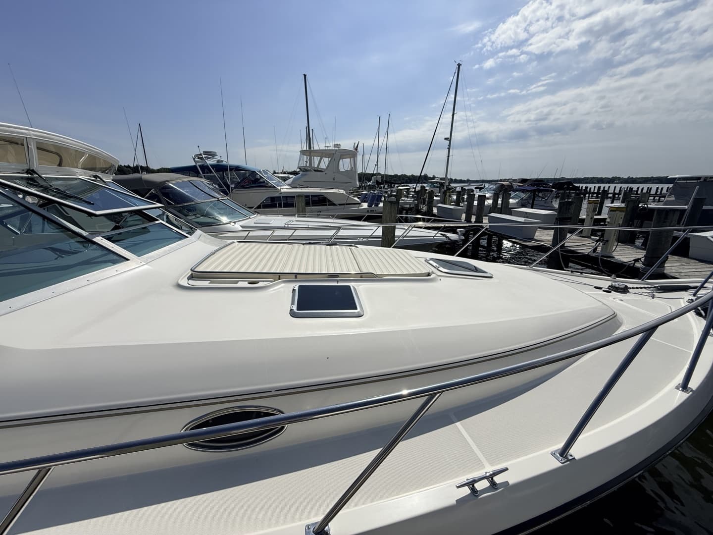1995 Tiara Yachts 4000 Express - Image 12