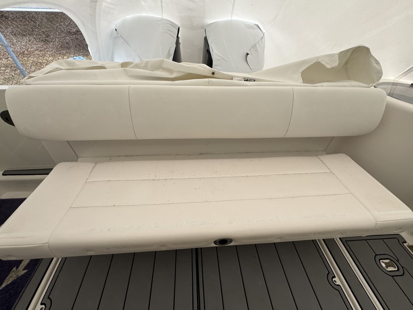 2018 Robalo 305 - Image 5