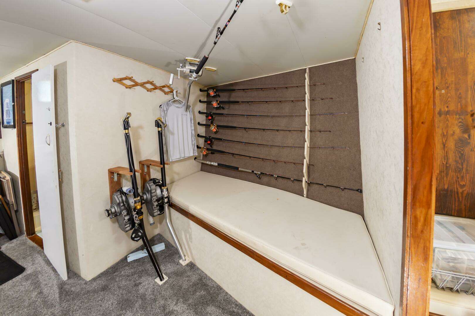 2000 Custom Carolina Terry Guthrie Sportfish - Image 41