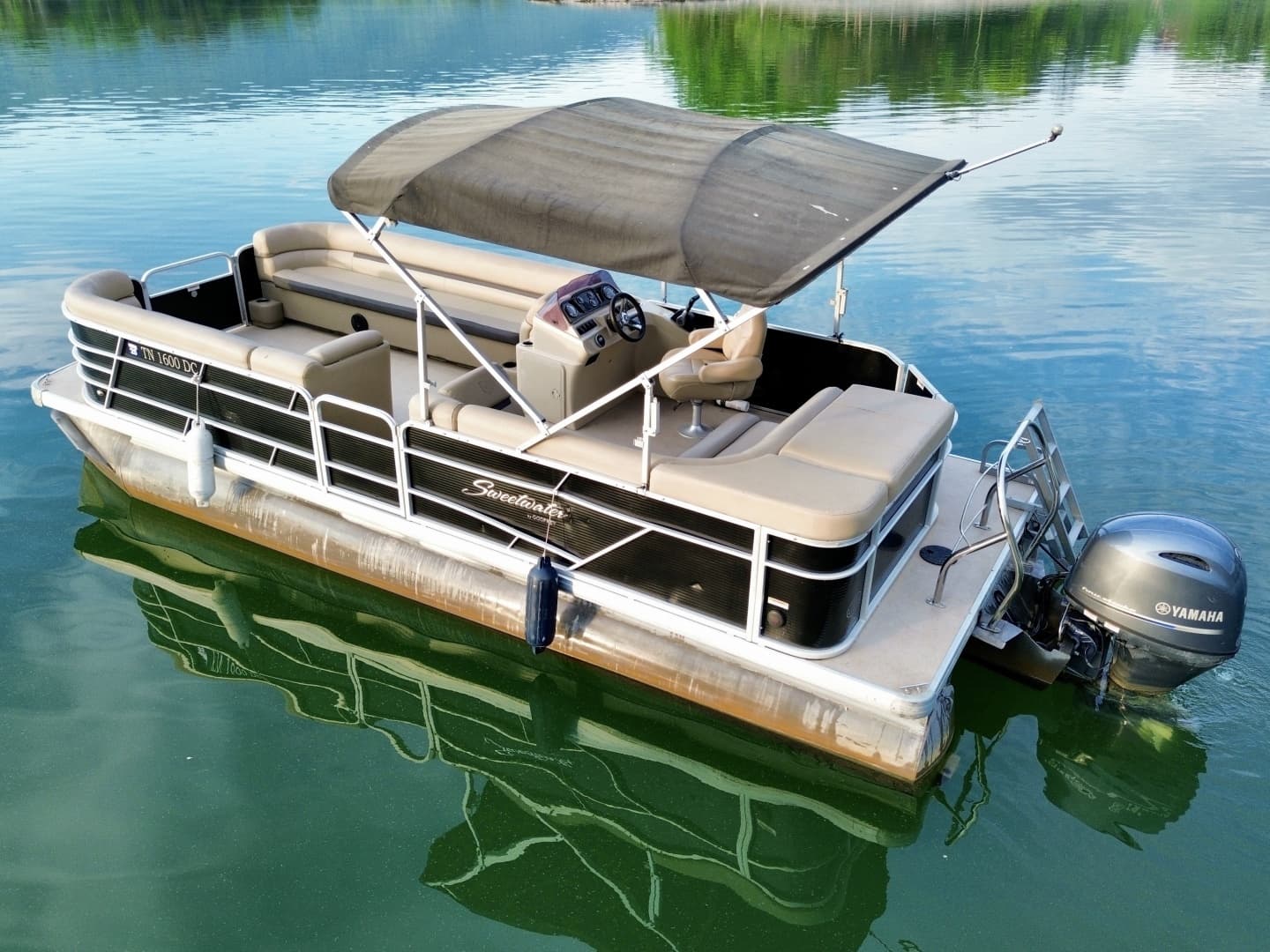 2019 Sweetwater 2386 Cruise Pontoon - Image 5