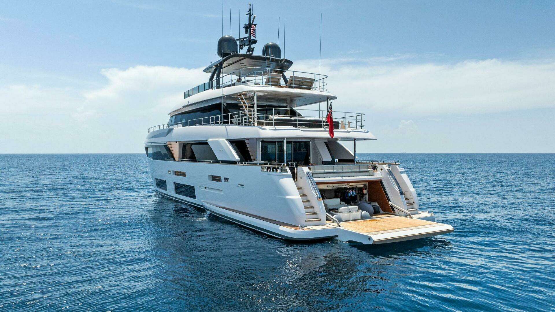 2024 Custom Line Navetta 33 - Image 11