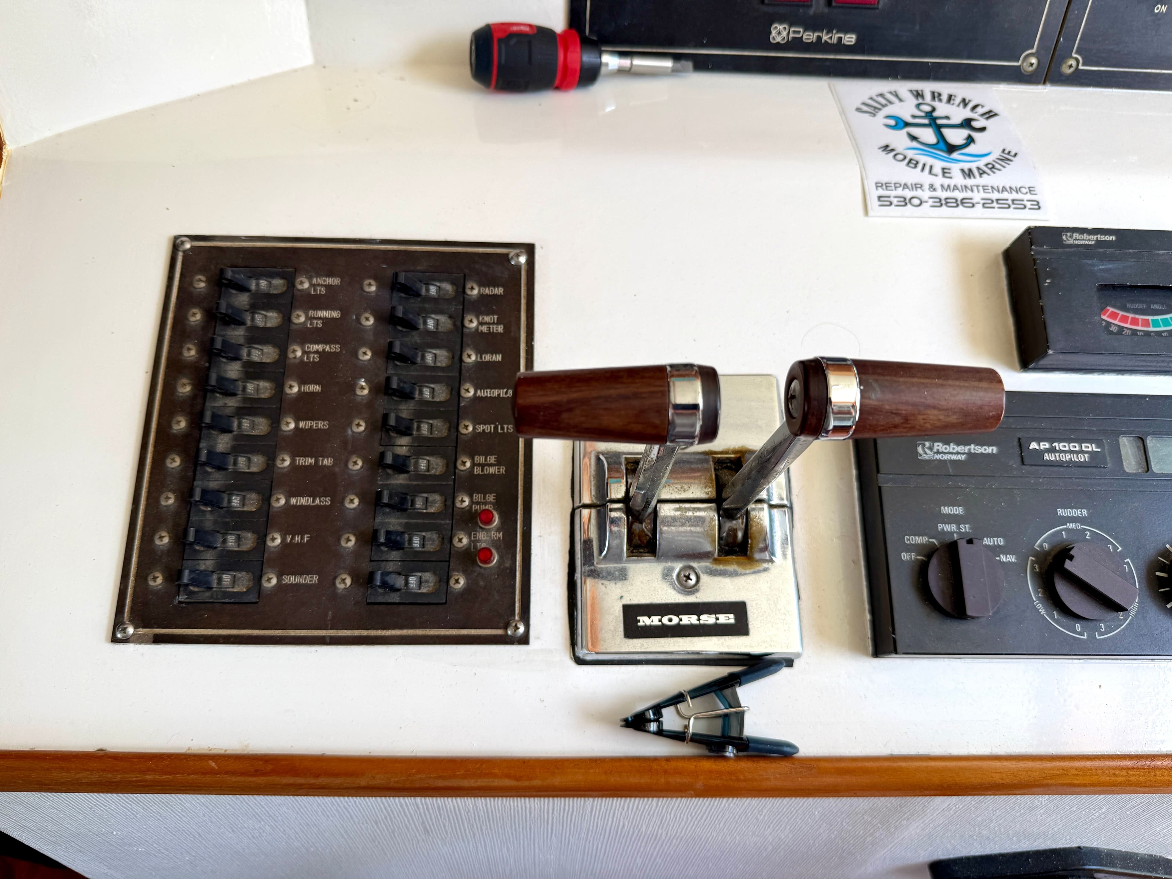 1987 CHB 46 Cockpit Motoryacht - 50