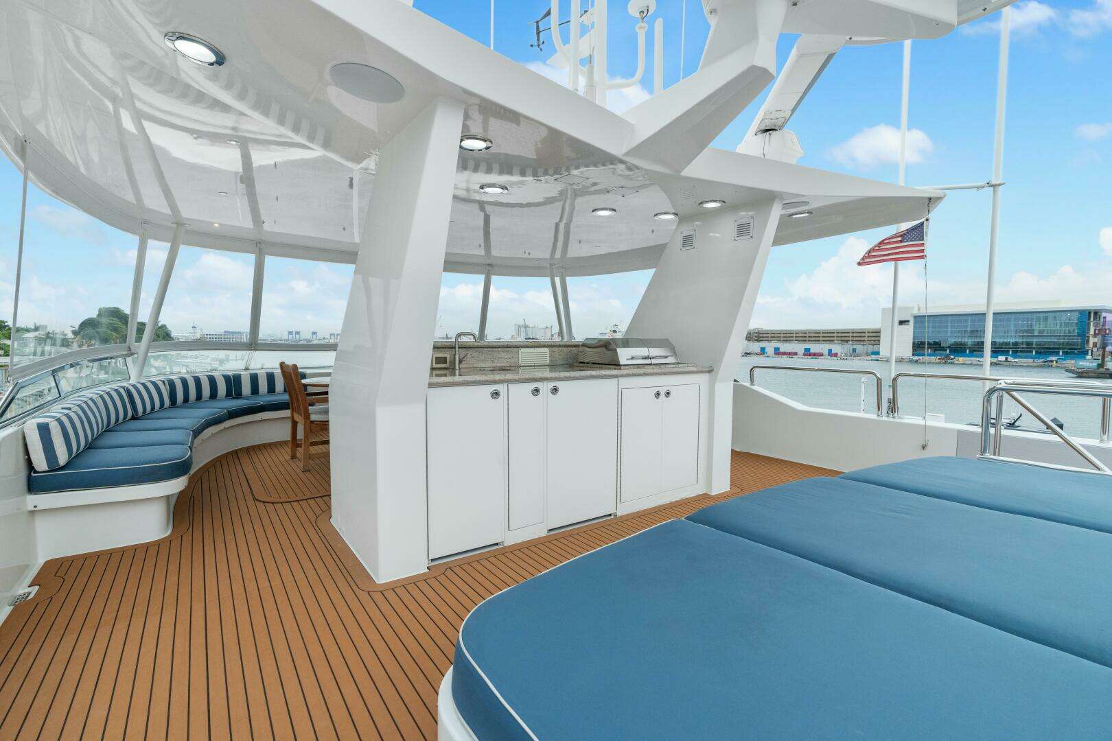 2004 Westport Tri-Deck Motor Yacht - Image 40