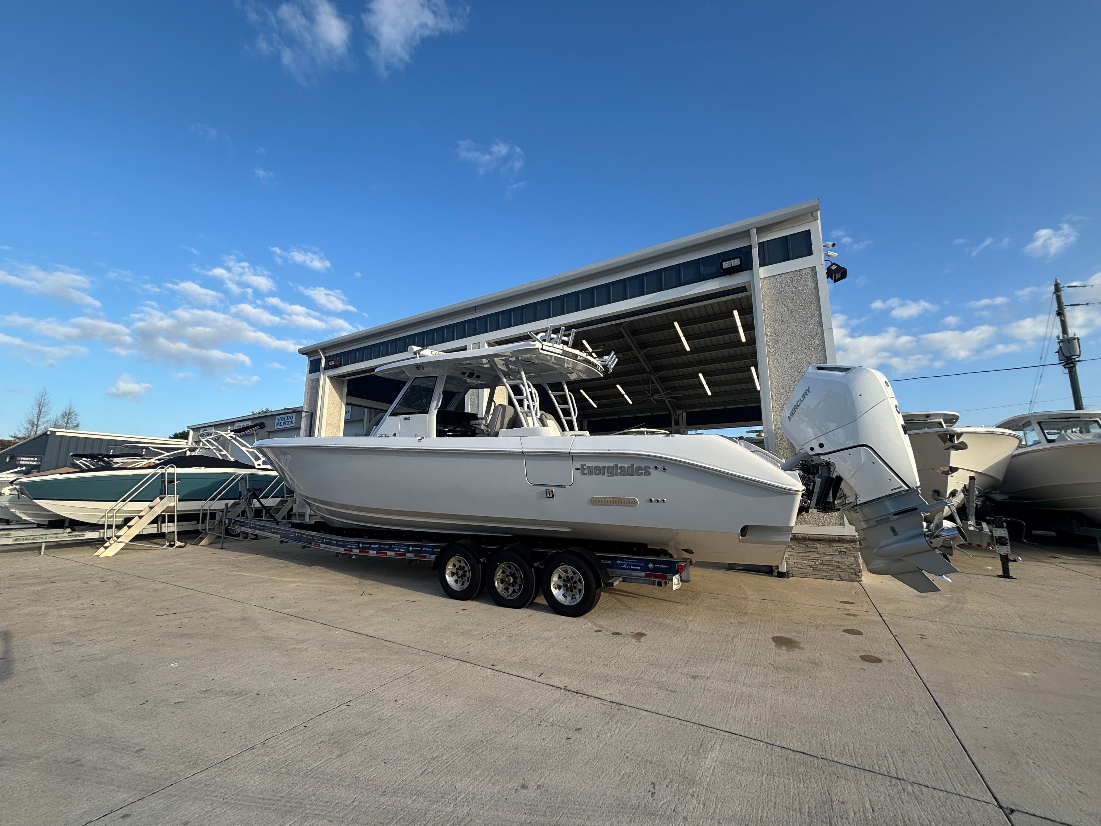 2026 Everglades 395 Center Console