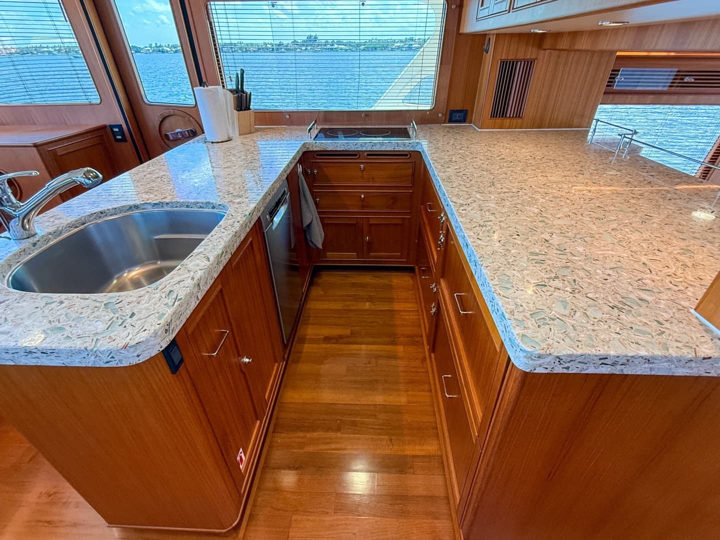 2018 Marlow 53E - Image 65