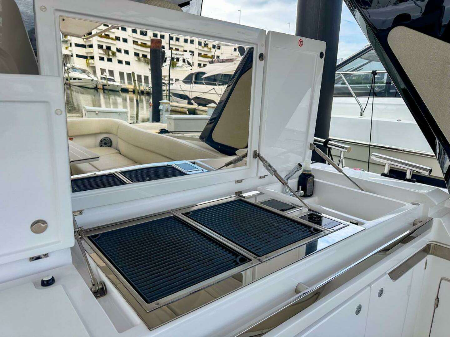 2023 Azimut Verve 47 - Image 20