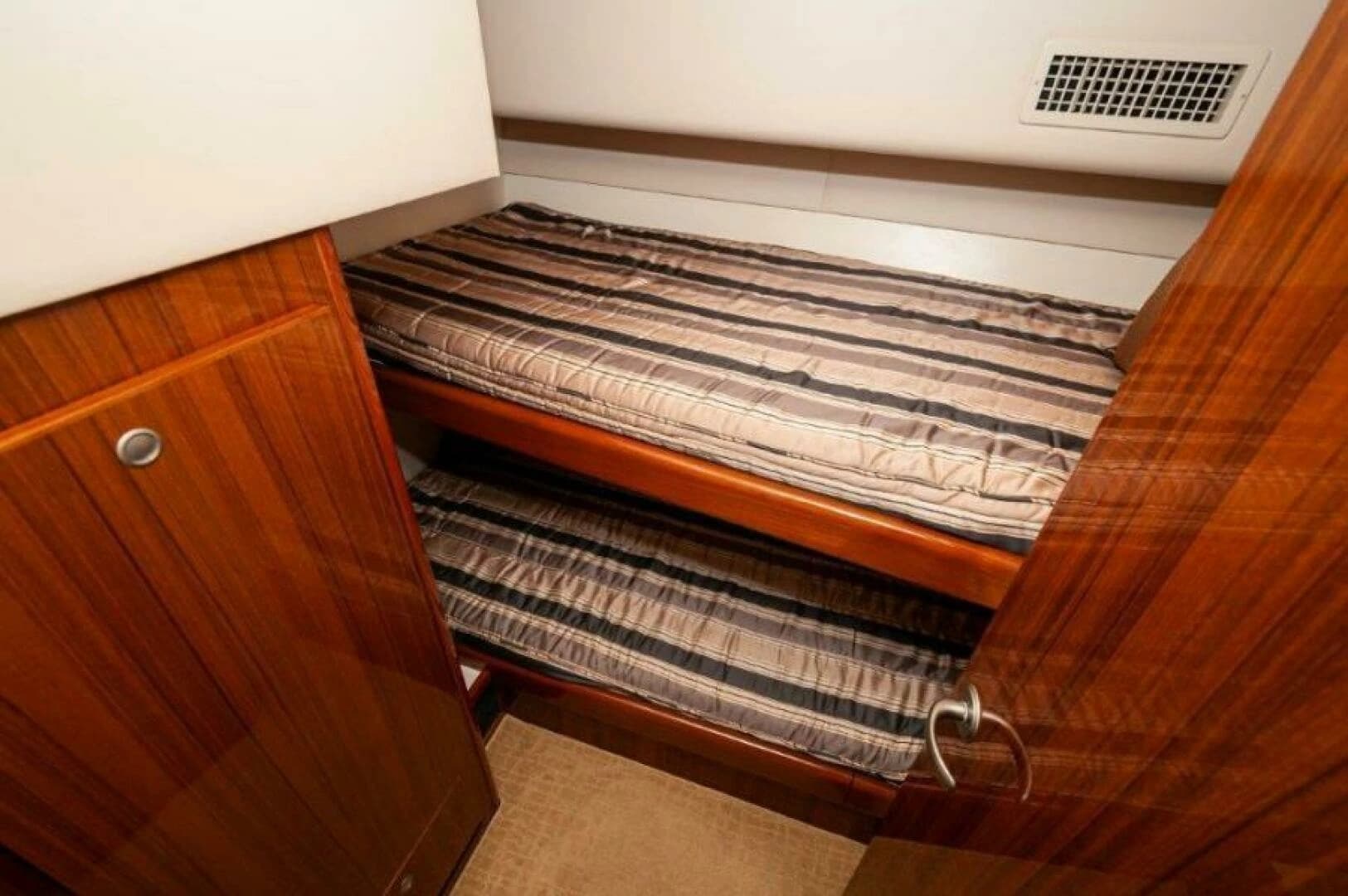 2012 Viking 42 Convertible - Image 19