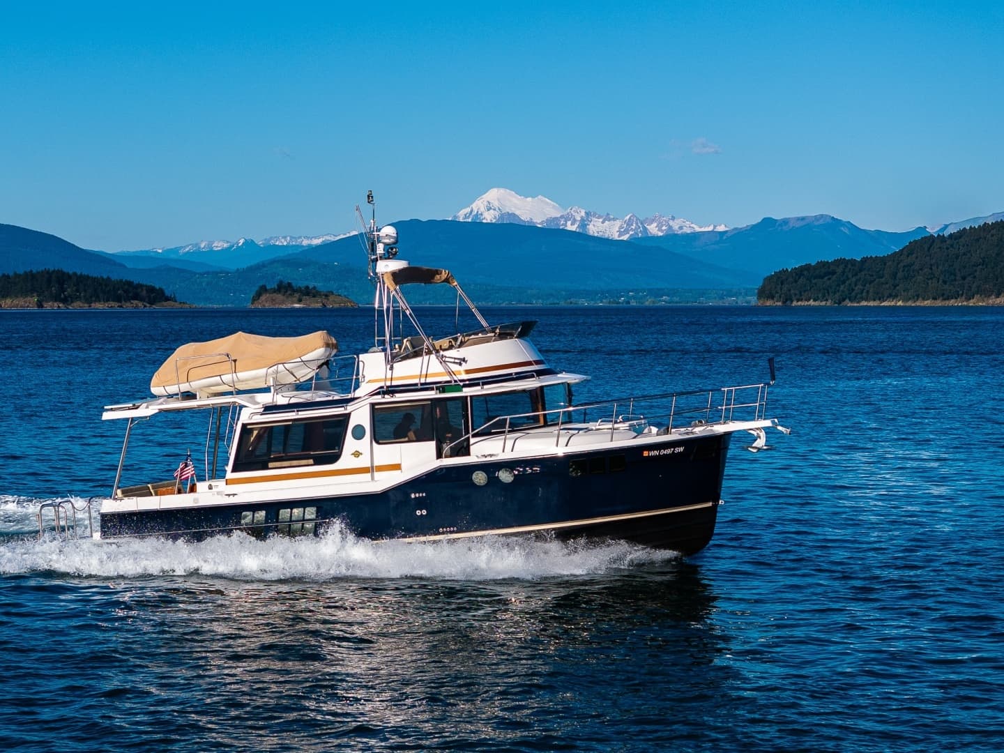 2020 Ranger Tugs R-41 CB - Image 2