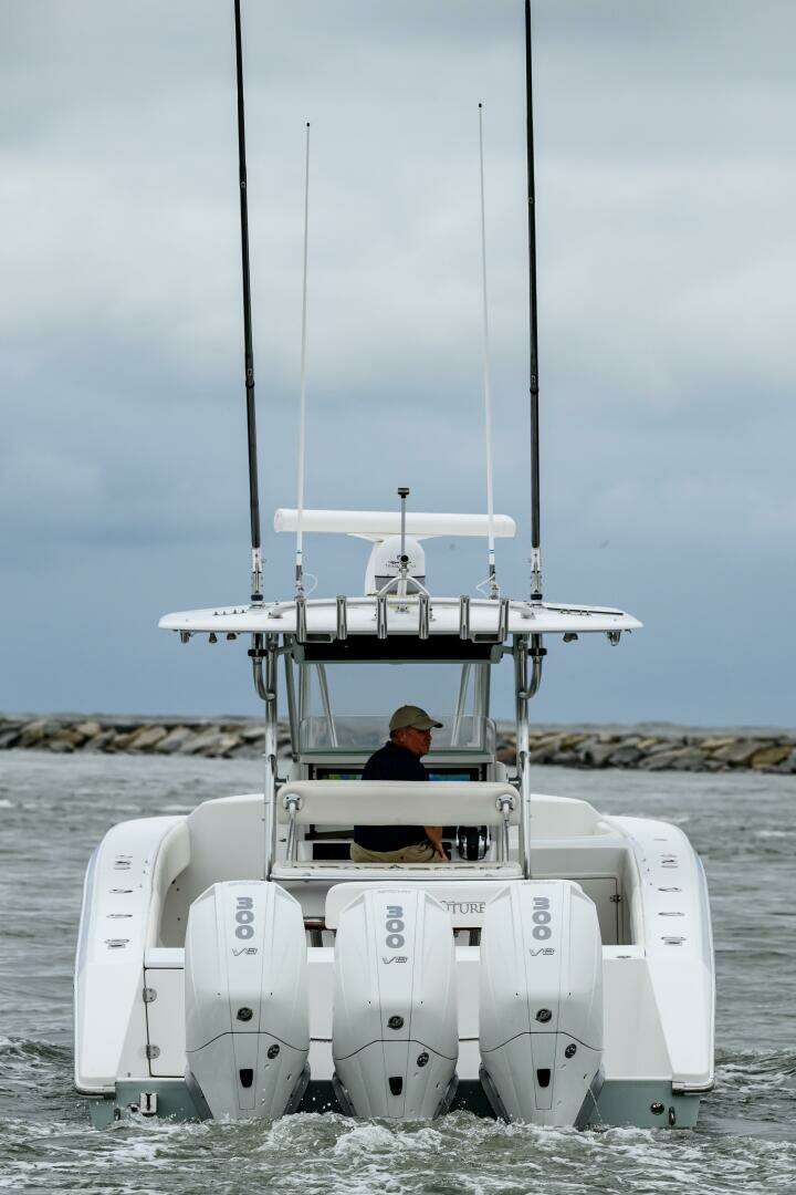 2008 Venture 39 Cuddy - Image 6
