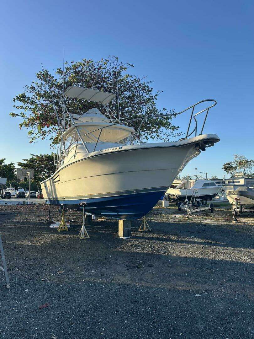 1997 Pursuit 3000 Offshore Express - Image 20