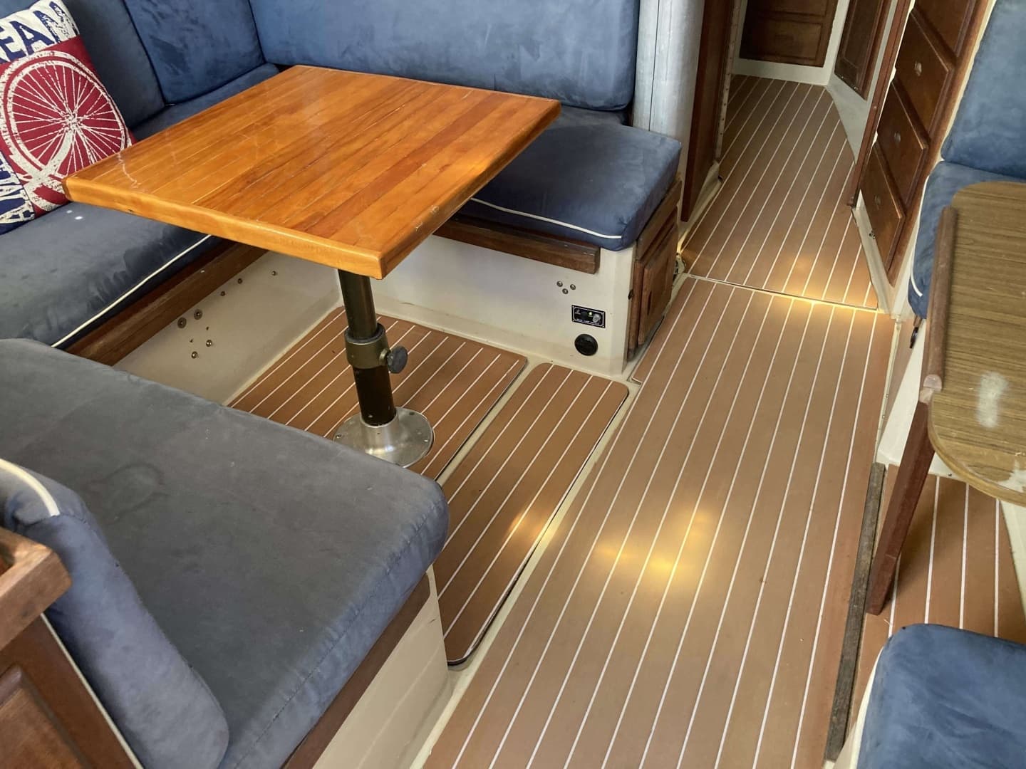 1984 Catalina 36 - Image 24