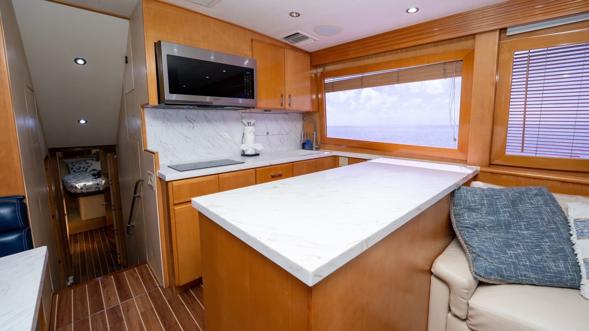 2000 Hatteras 50 Convertible - Image 55