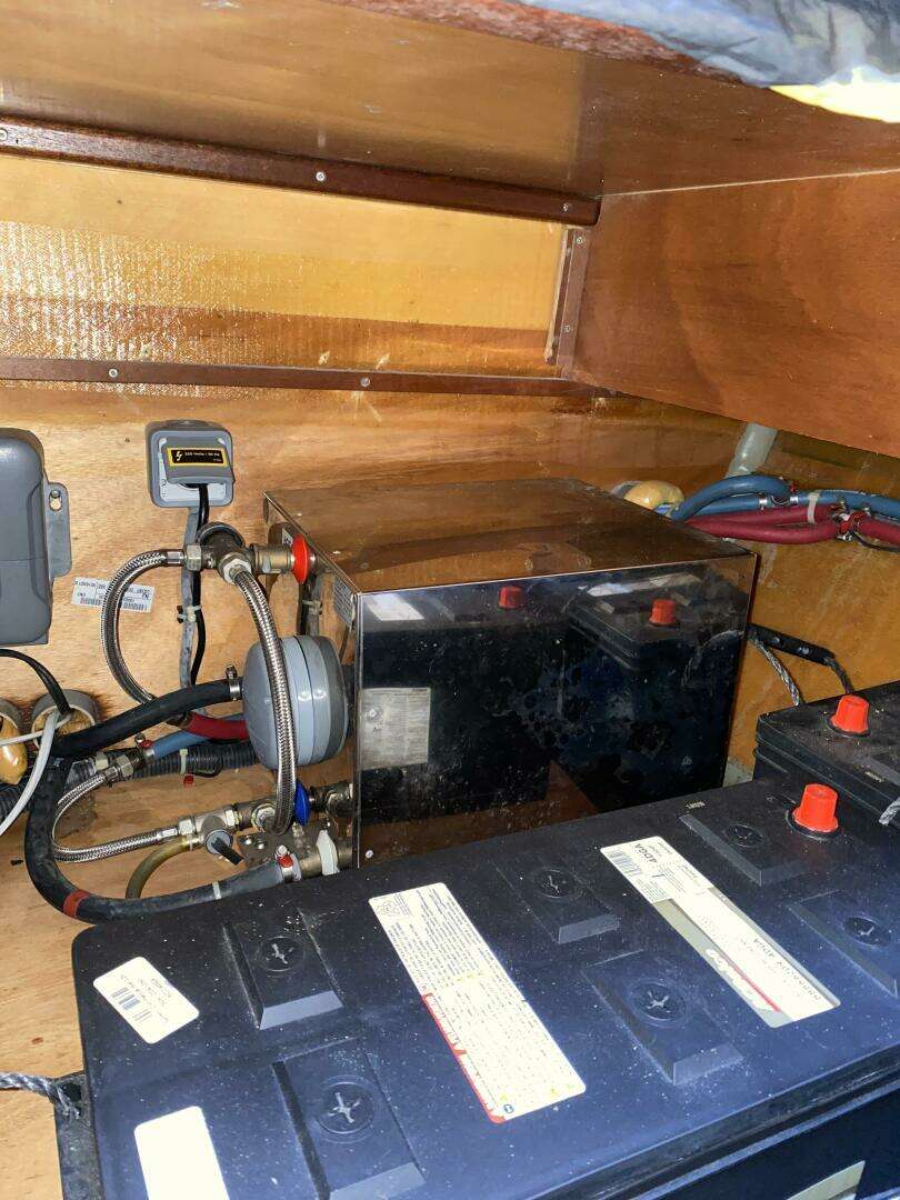 2013 Lagoon 380 - Image 66