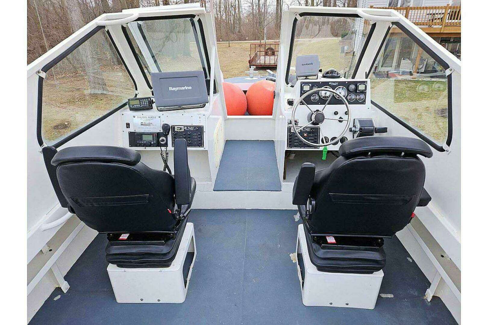 2002 SeaArk 25 V Commander SAMA 365 - Image 4