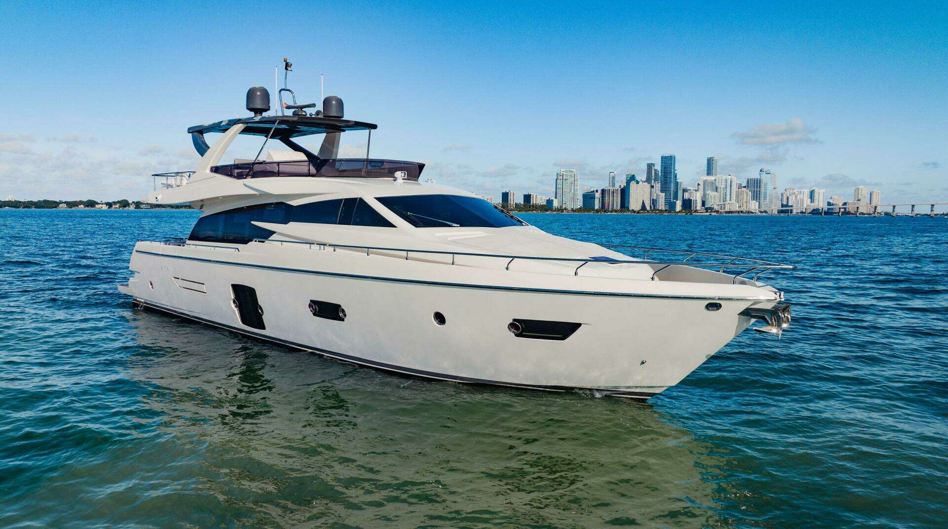 2017 Ferretti Yachts 750 - Image 10
