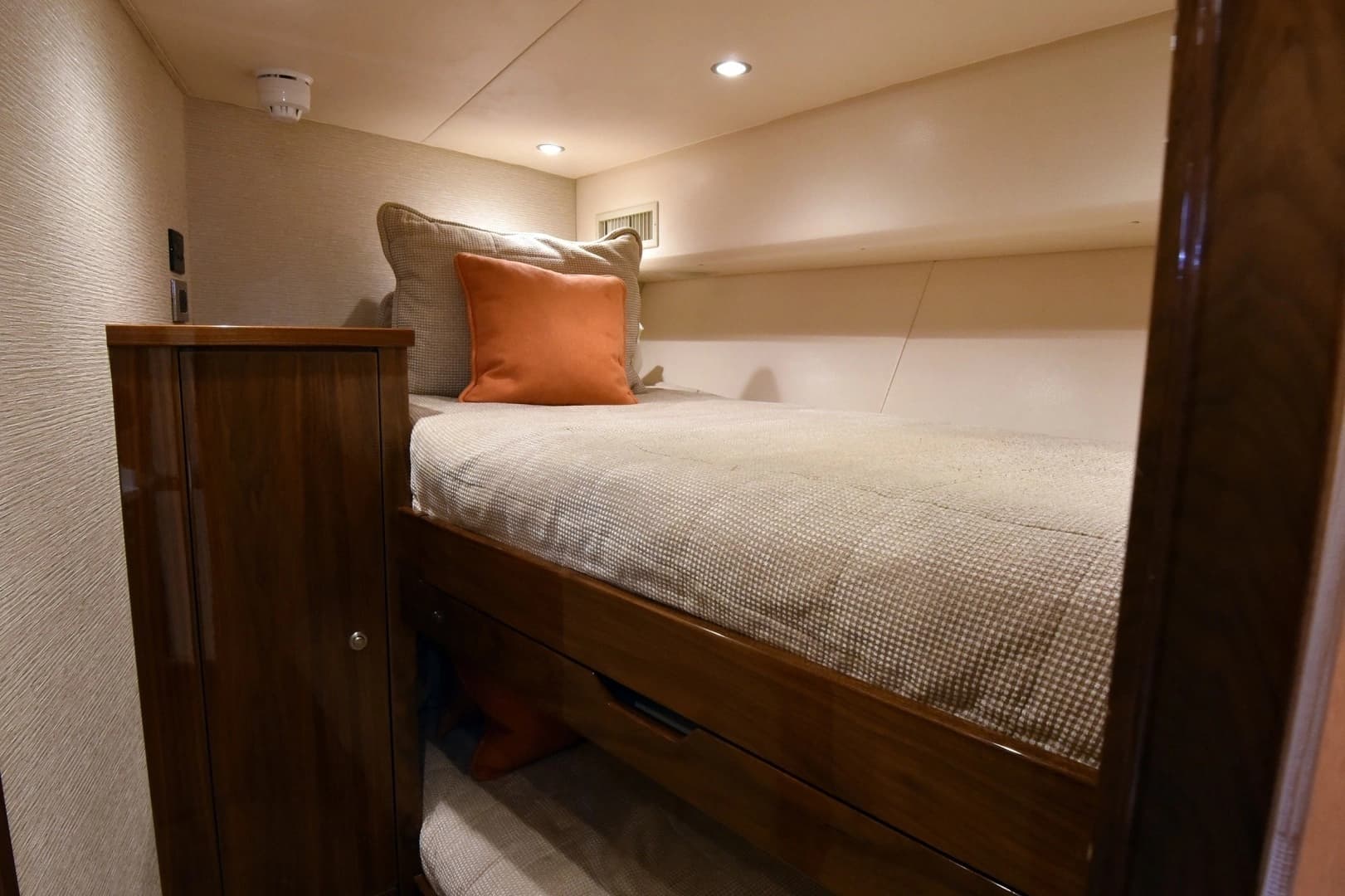 2019 Viking 80 Skybridge - Image 49