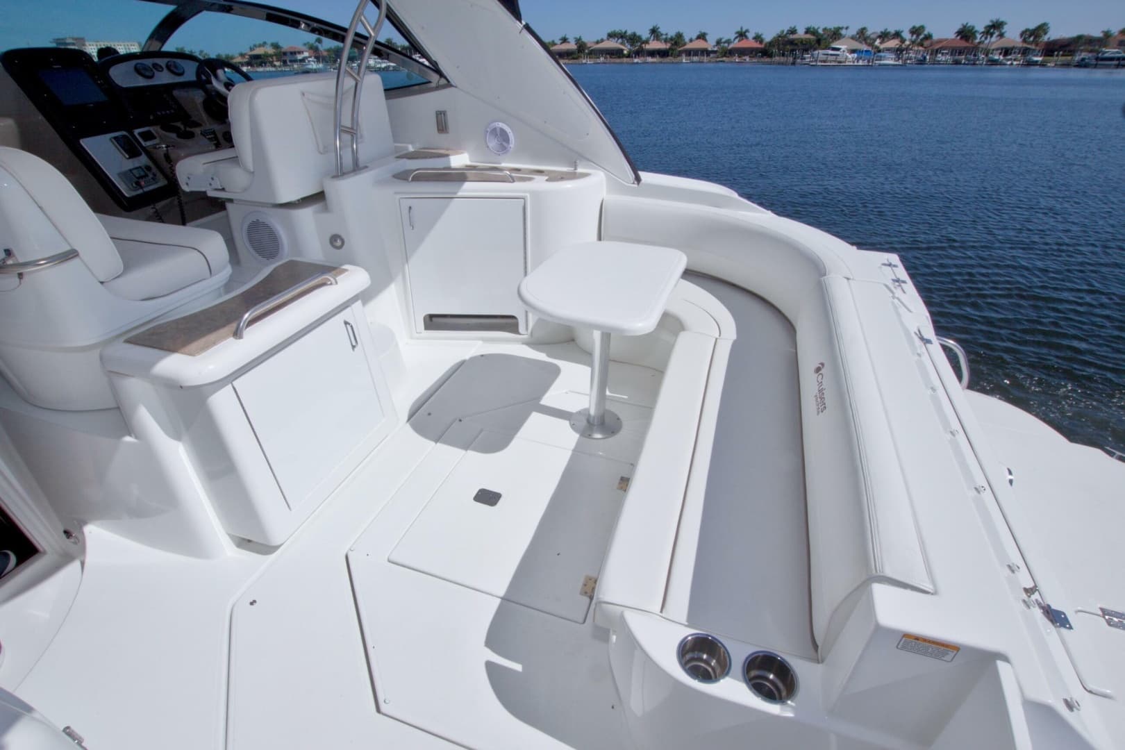 2008 Cruisers Yachts 420 Express - Image 24