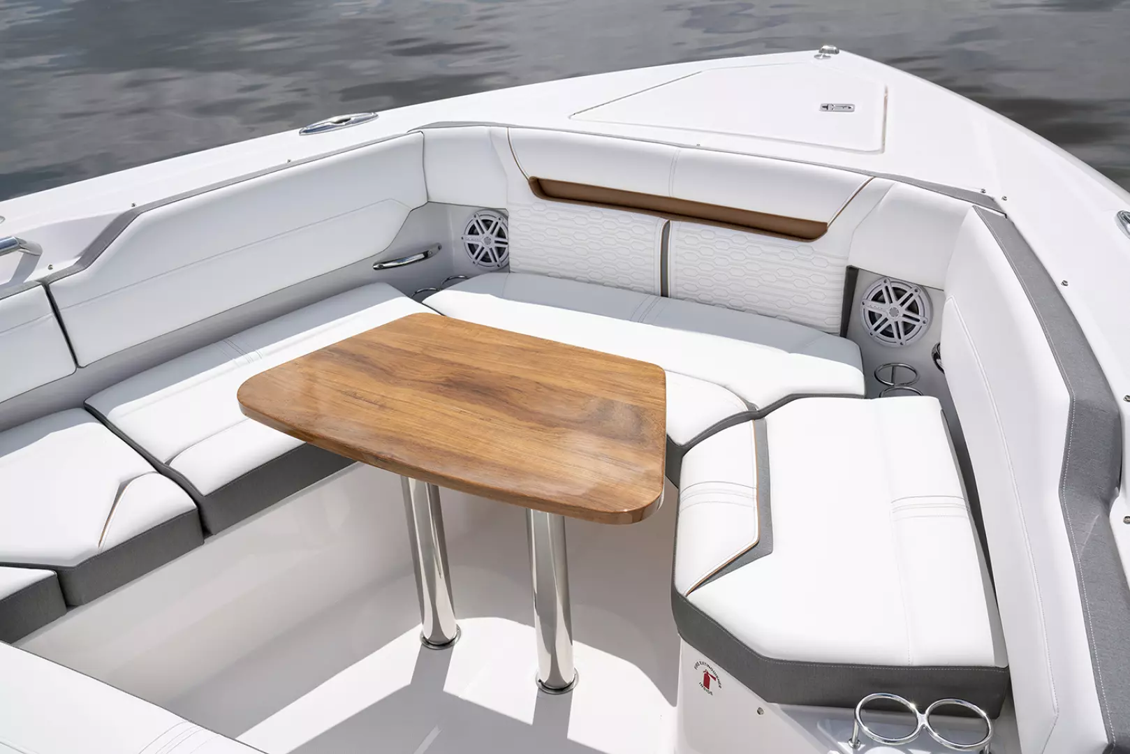 2021 Tiara Yachts 43LS - Image 16