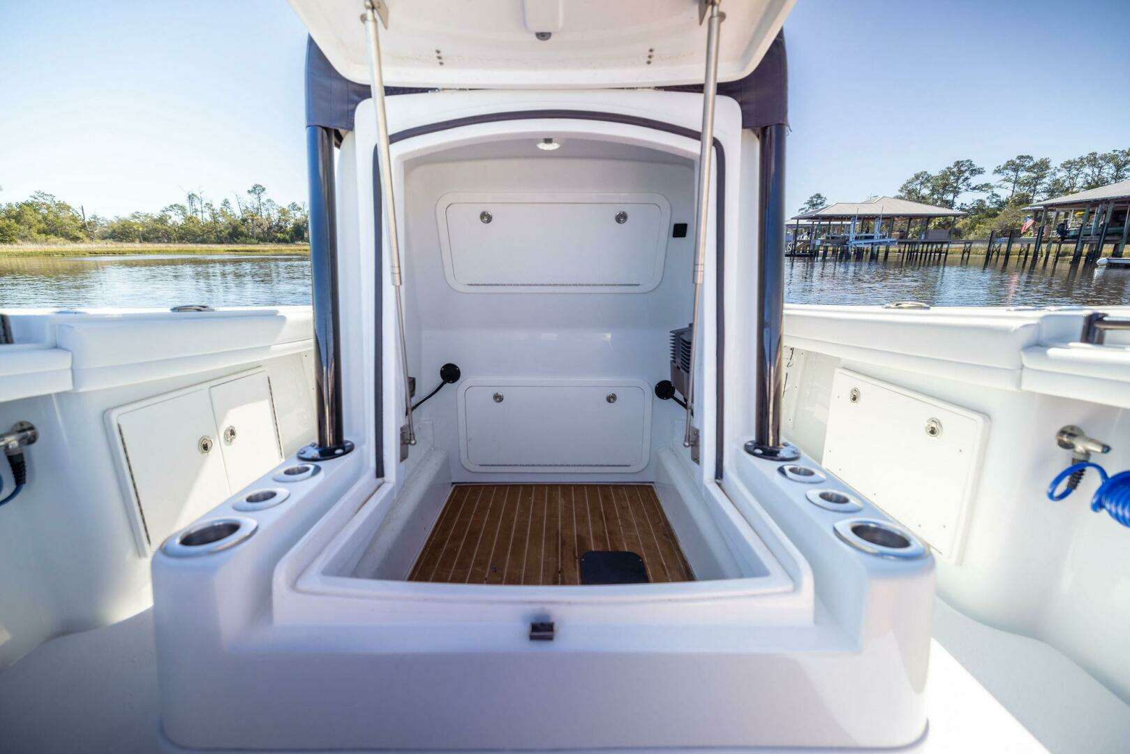 2023 Yellowfin 32 Offshore - Image 57