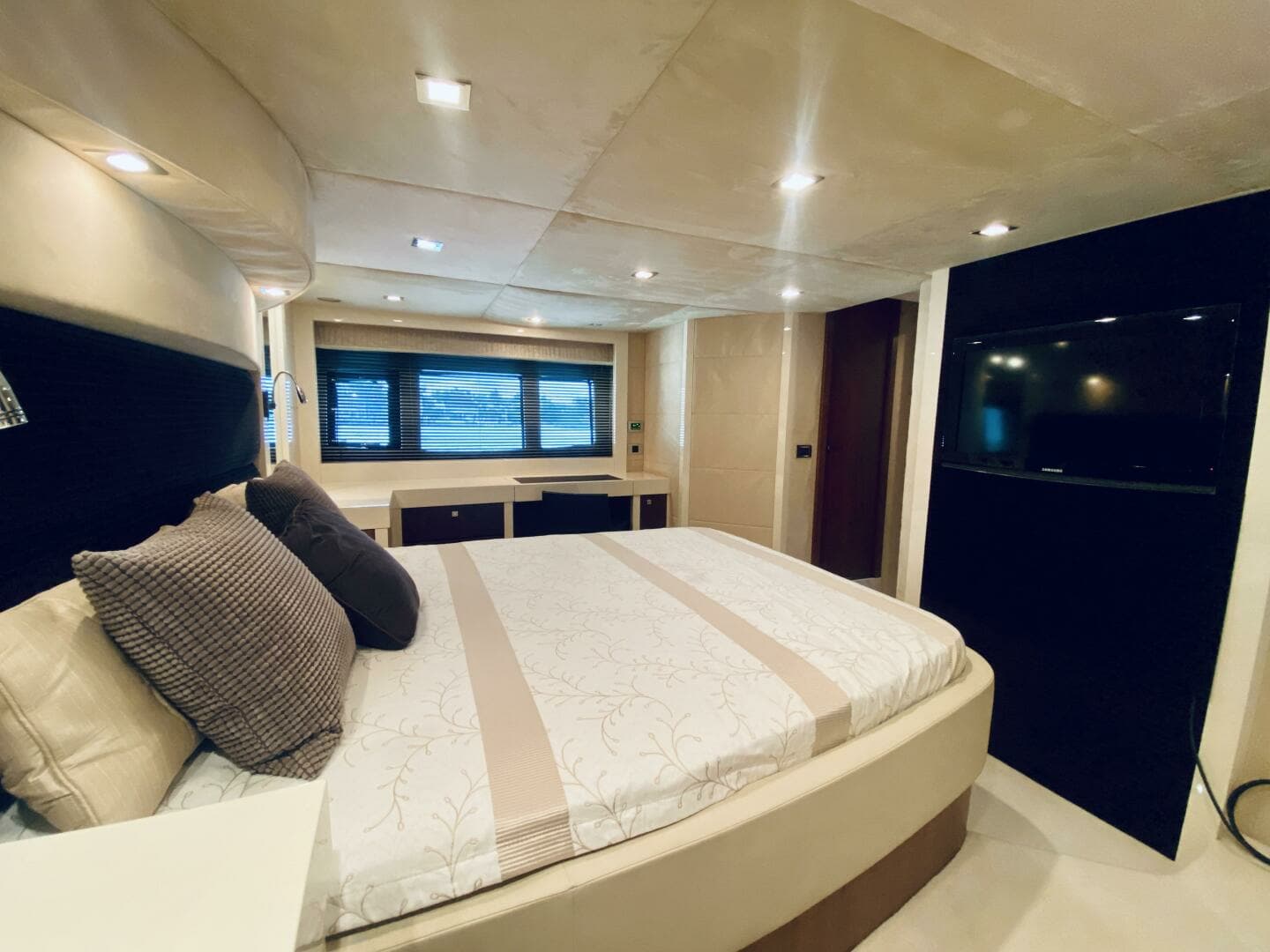 2010 Sunseeker Predator 60 - Image 68