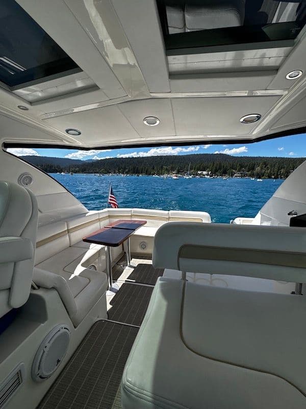 2010 Sea Ray 470 Sundancer - 19