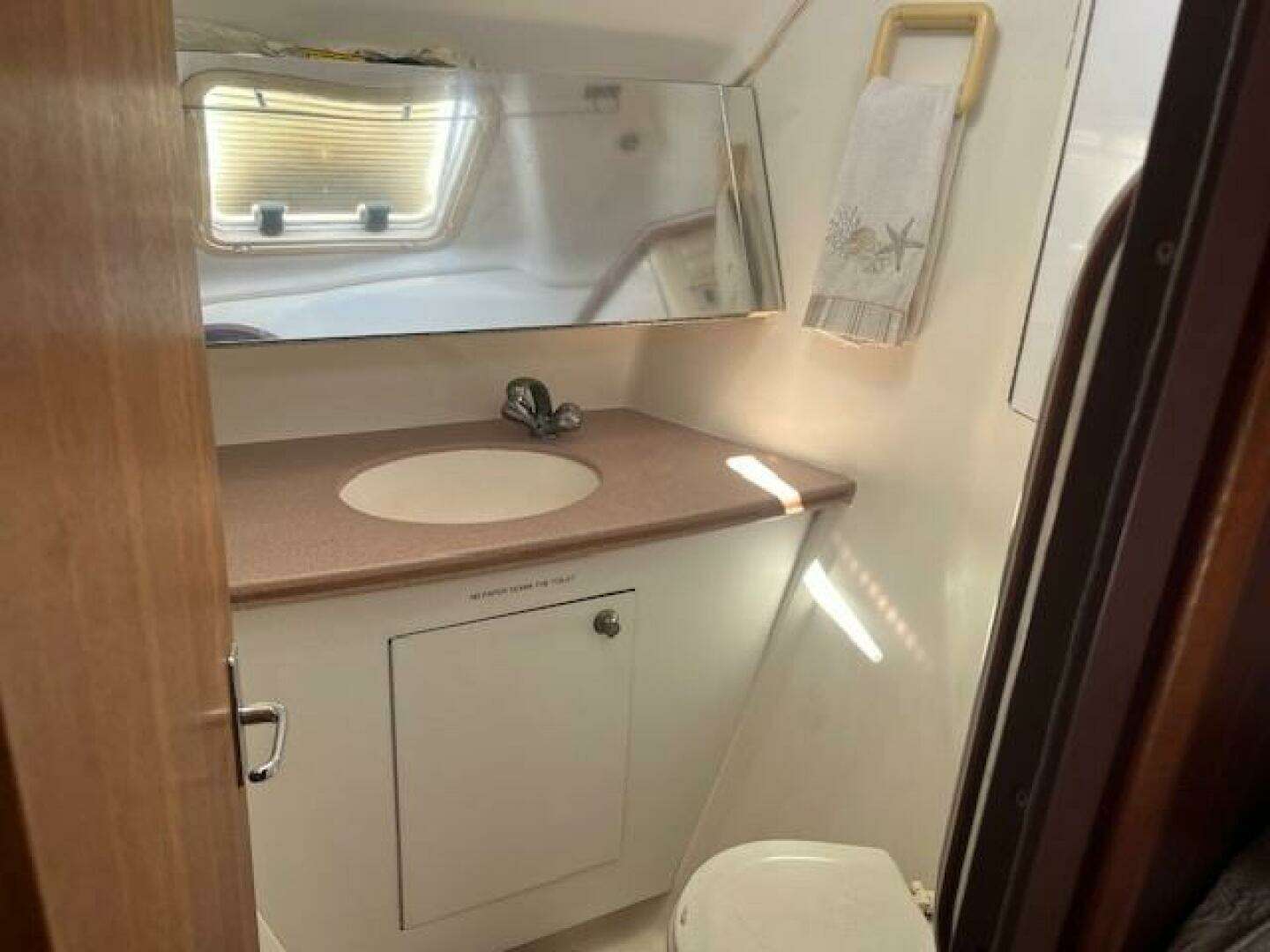 1999 Hunter Passage 450 - Image 14