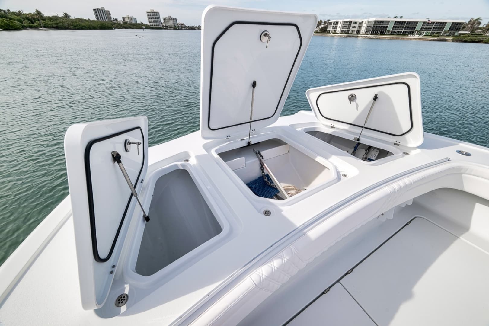 2024 Costa Custom 34 SV - Image 18