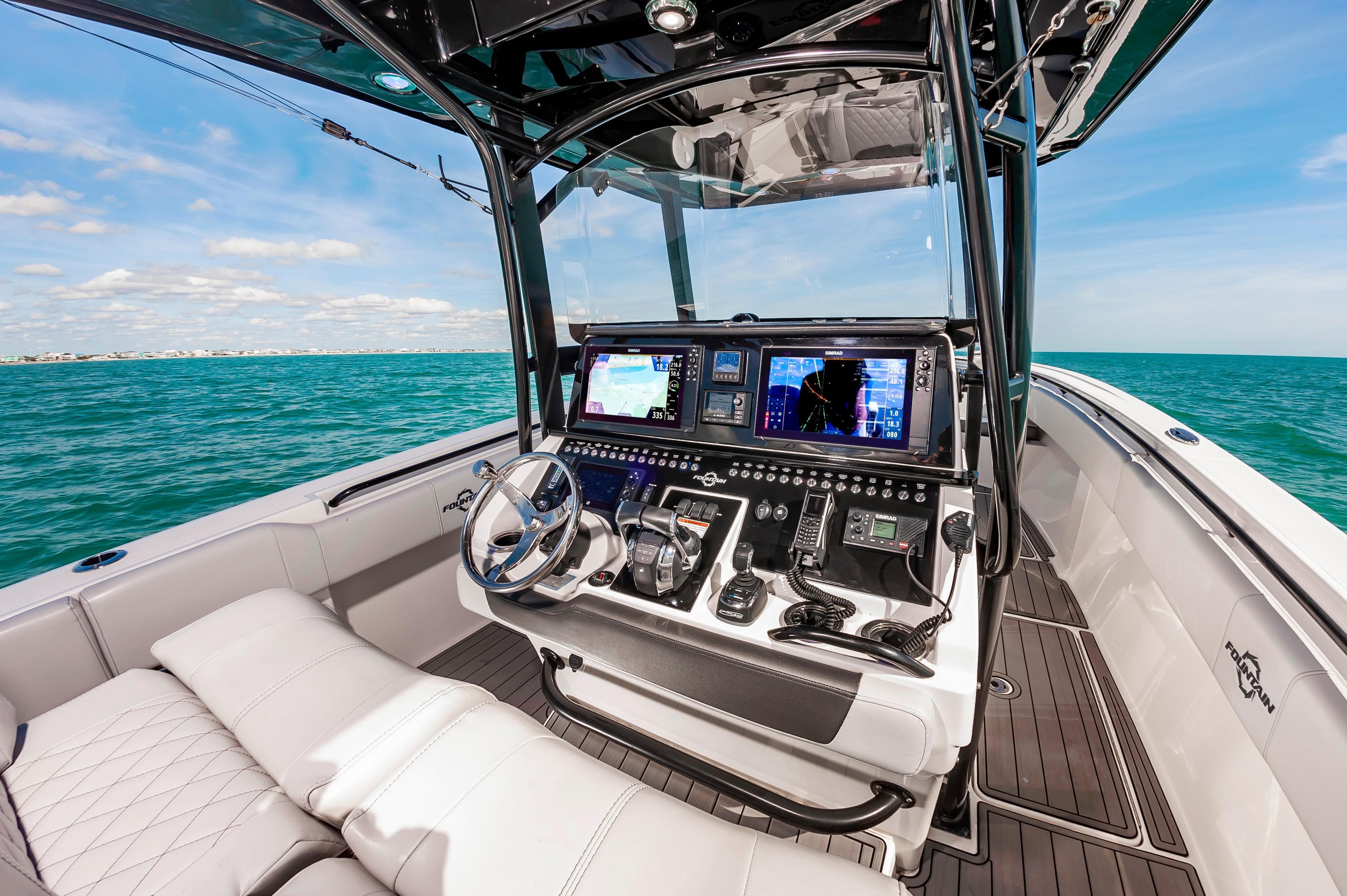 2020 Fountain 38 Center Console - 18
