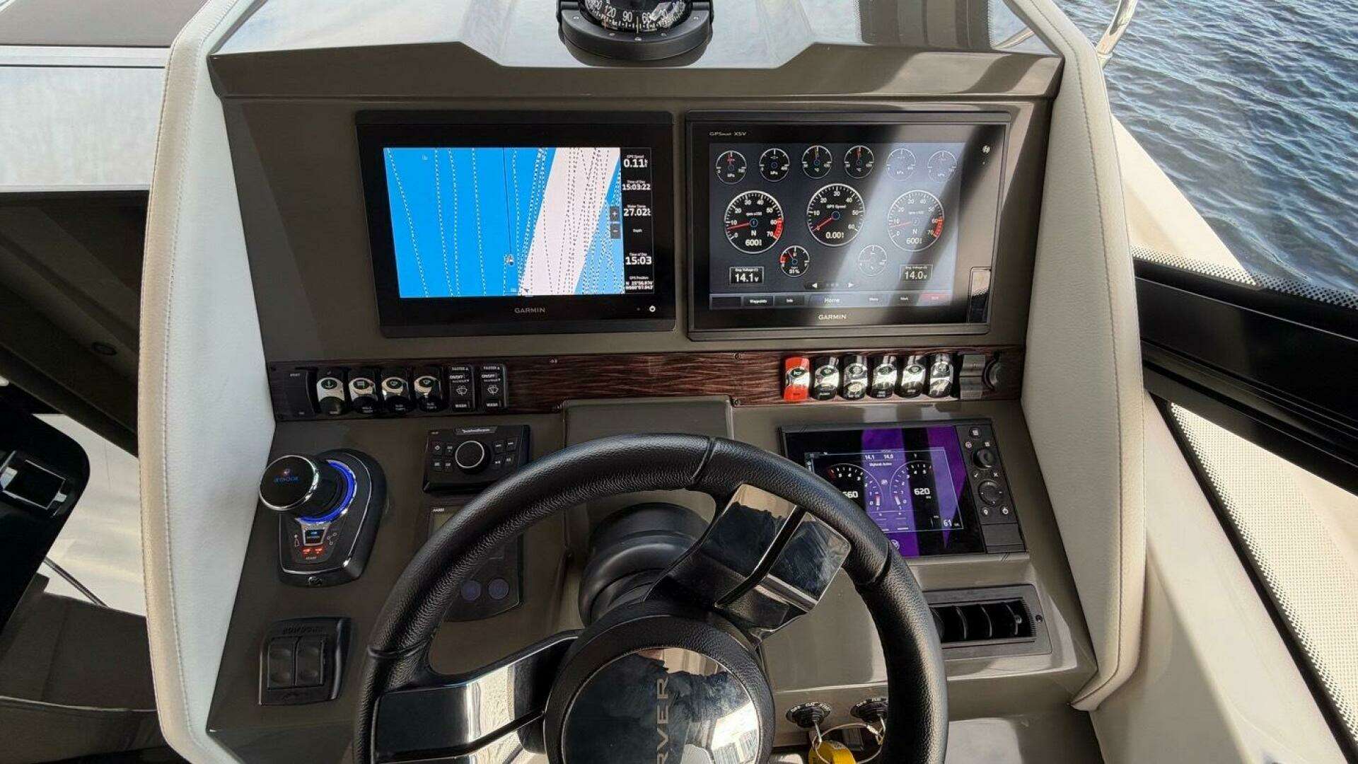 2019 Carver C34 - Image 5
