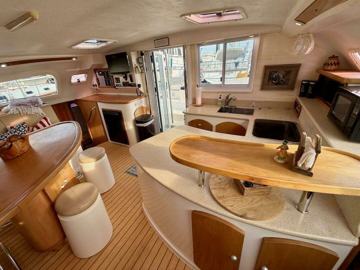 2006 Island Spirit 401 - Image 23