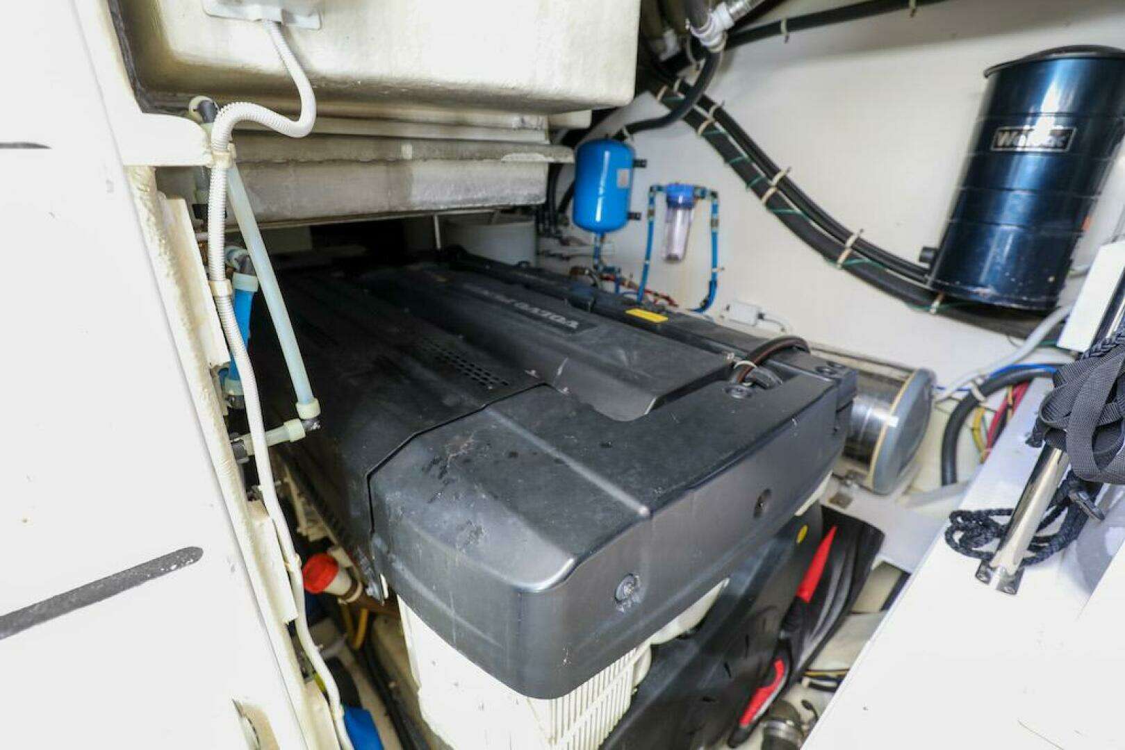 2016 Marquis 660 Sport Yacht - Image 48