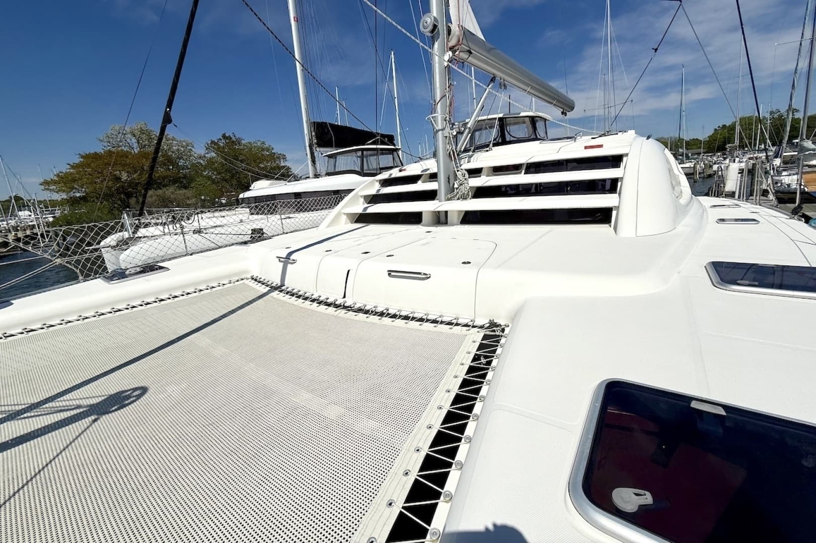 2010 Leopard 46 - Image 12