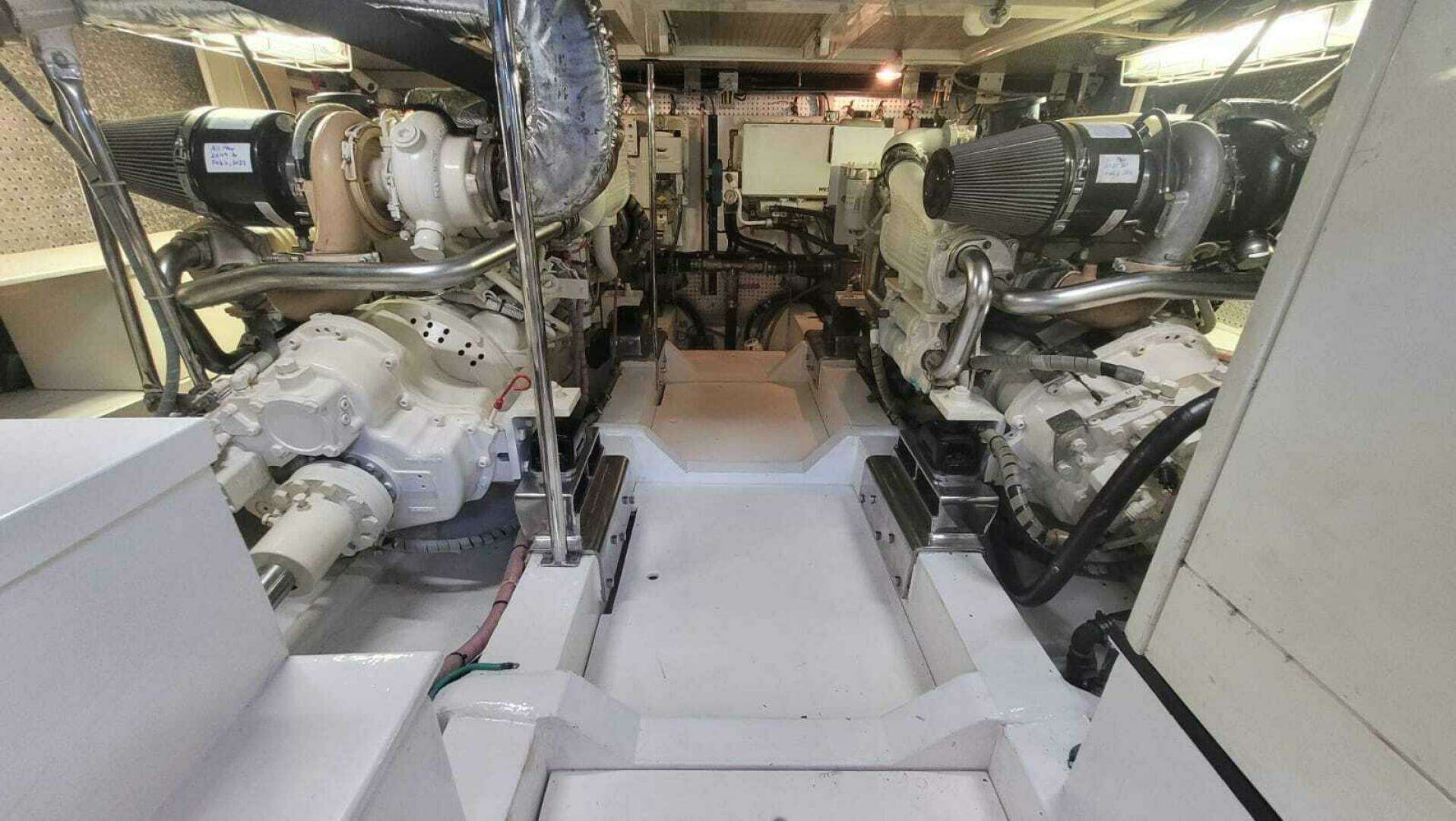 2006 Hampton 558 - Image 22